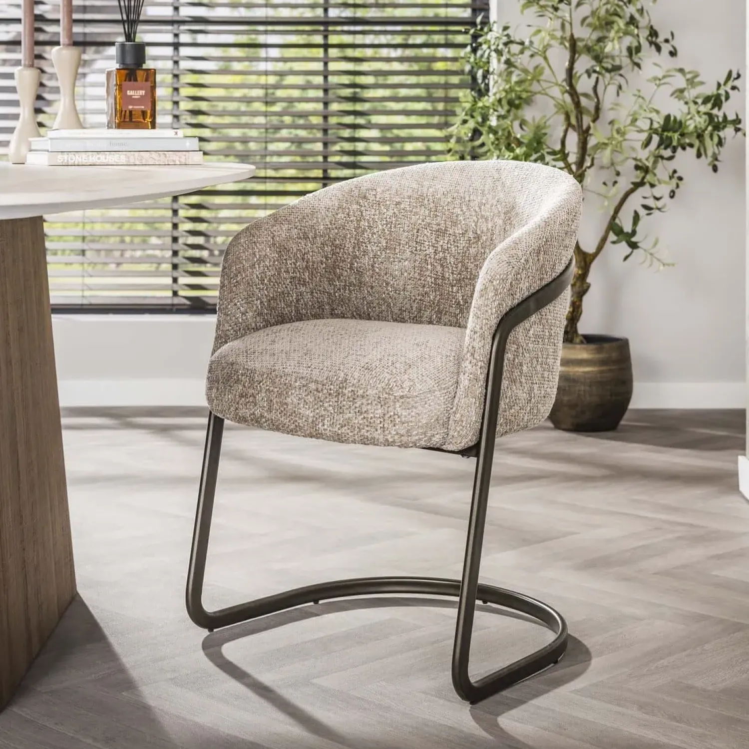 Kalfort Eetkamerstoelen|Anna Eetkamerstoel hoven Zand