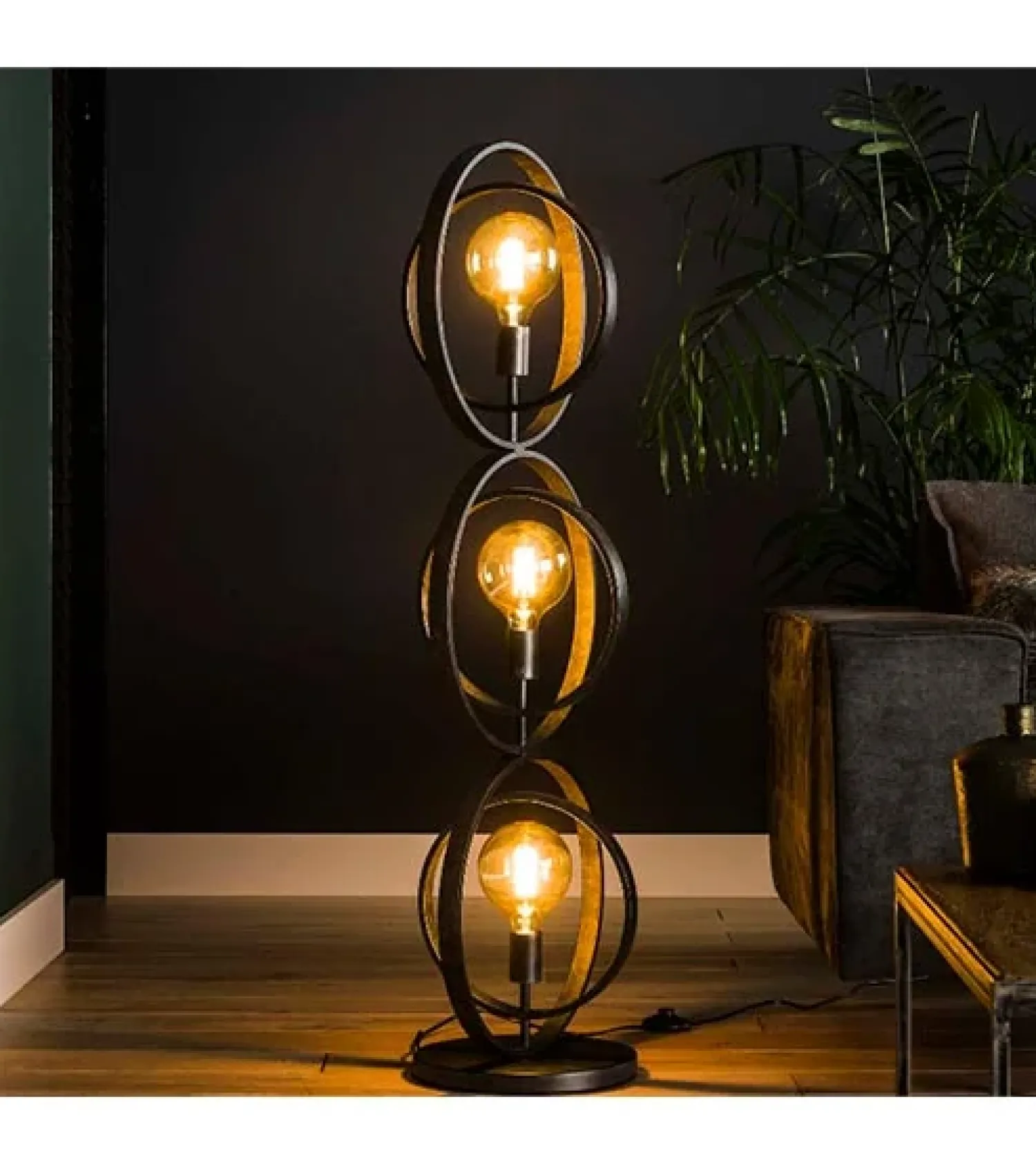 Kalfort Vloerlampen|Bellamy 3-lichts vloerlamp industrieel