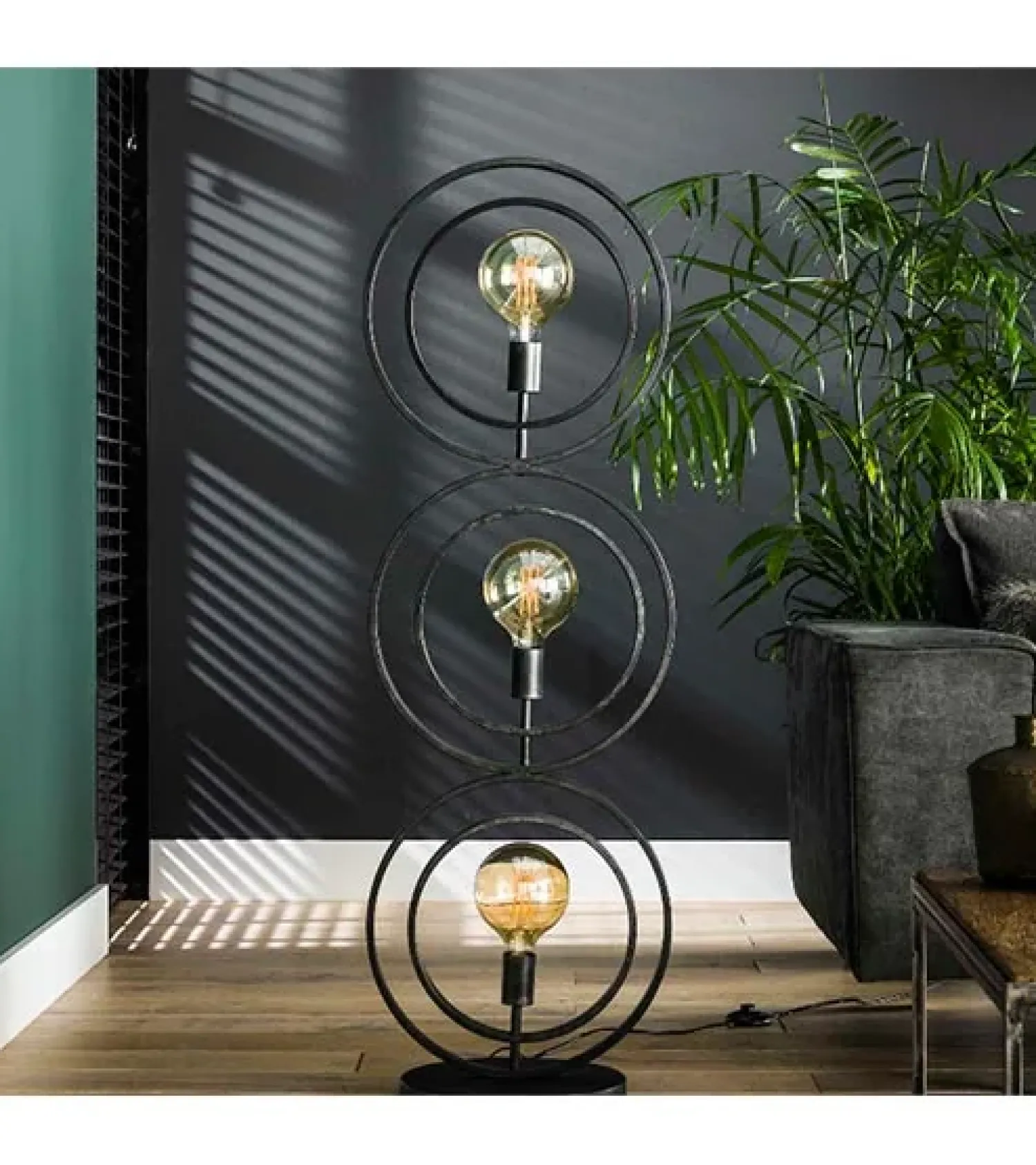 Kalfort Vloerlampen|Bellamy 3-lichts vloerlamp industrieel