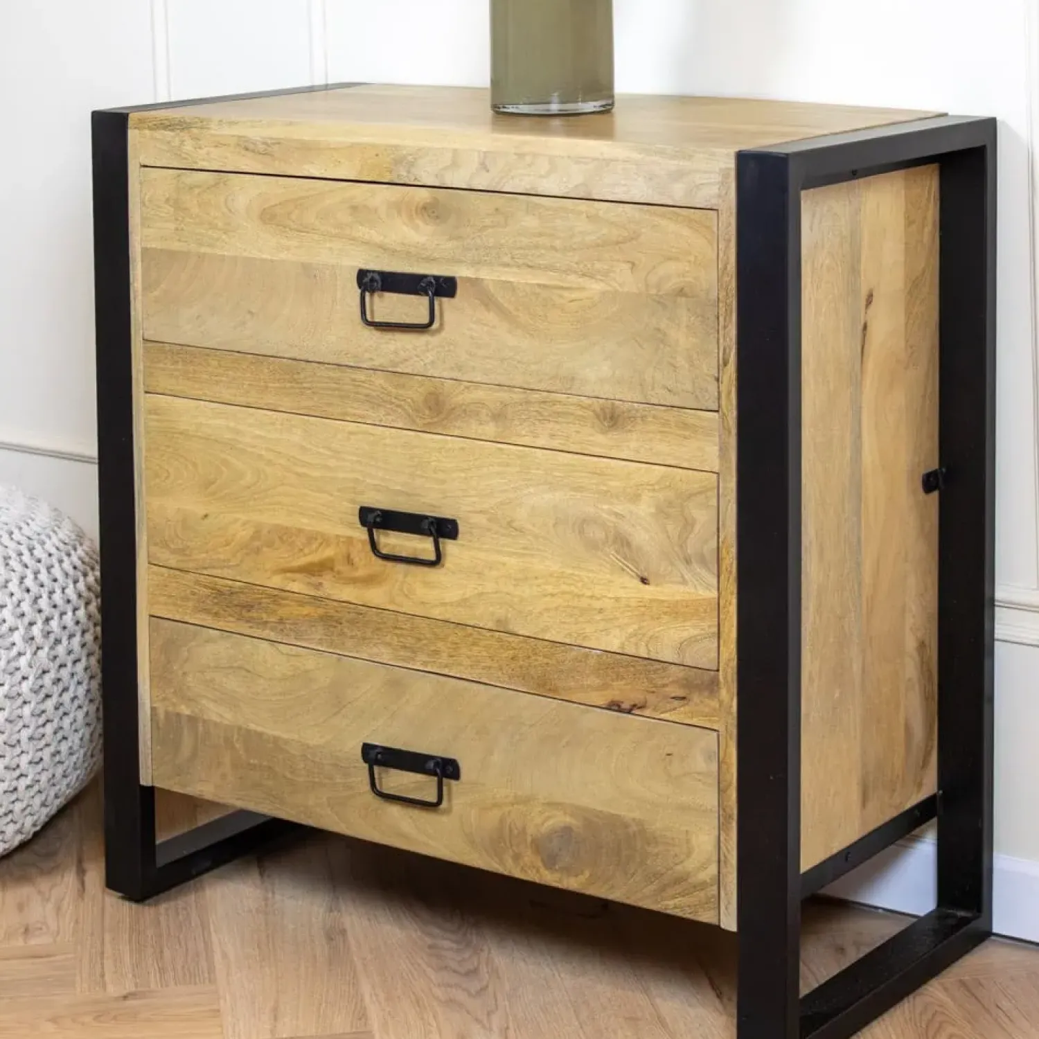 Furndea Ladenkasten|Industriele Kasten|Britt Ladenkast 3 lades mangohout 80cm