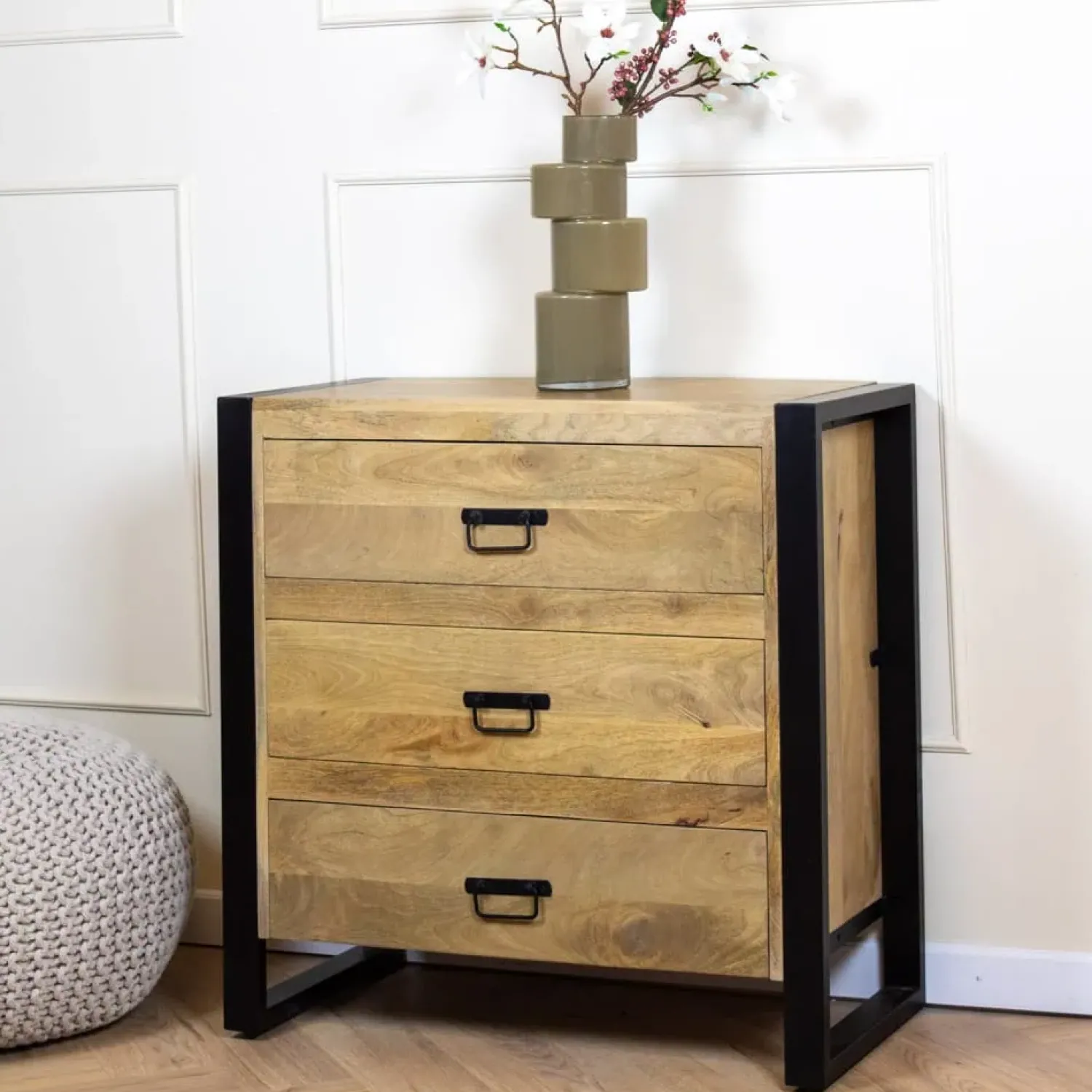 Furndea Ladenkasten|Industriele Kasten|Britt Ladenkast 3 lades mangohout 80cm