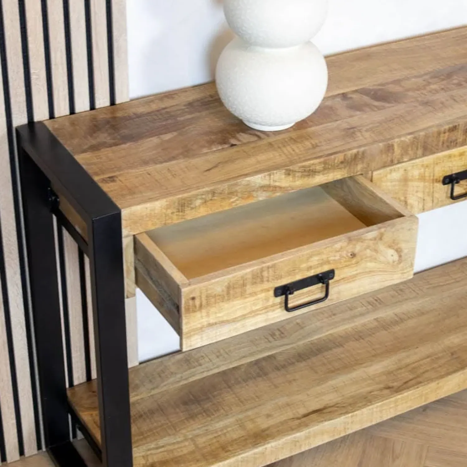 Furndea Sidetables|Britt sidetable industrieel mangohout 150cm
