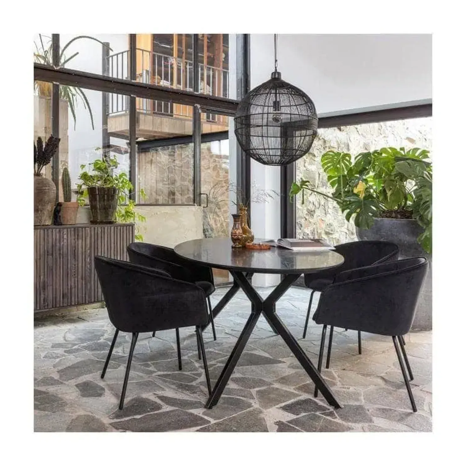 WOOOD Eettafels|Bruno Ovale Eettafel zwart 220cm