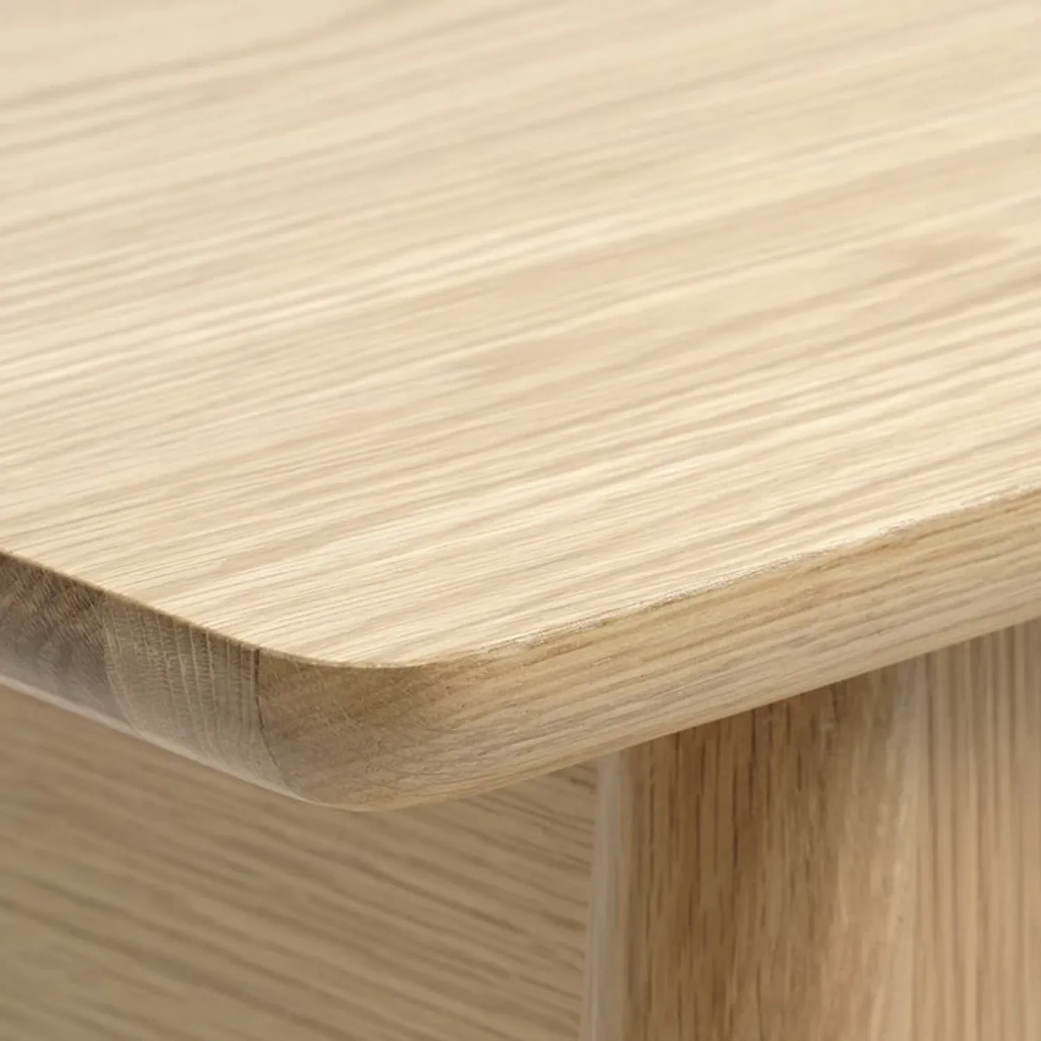 LykkeHome Bijzettafels|Burcei sidetable naturel eikenhoutfineer 110cm