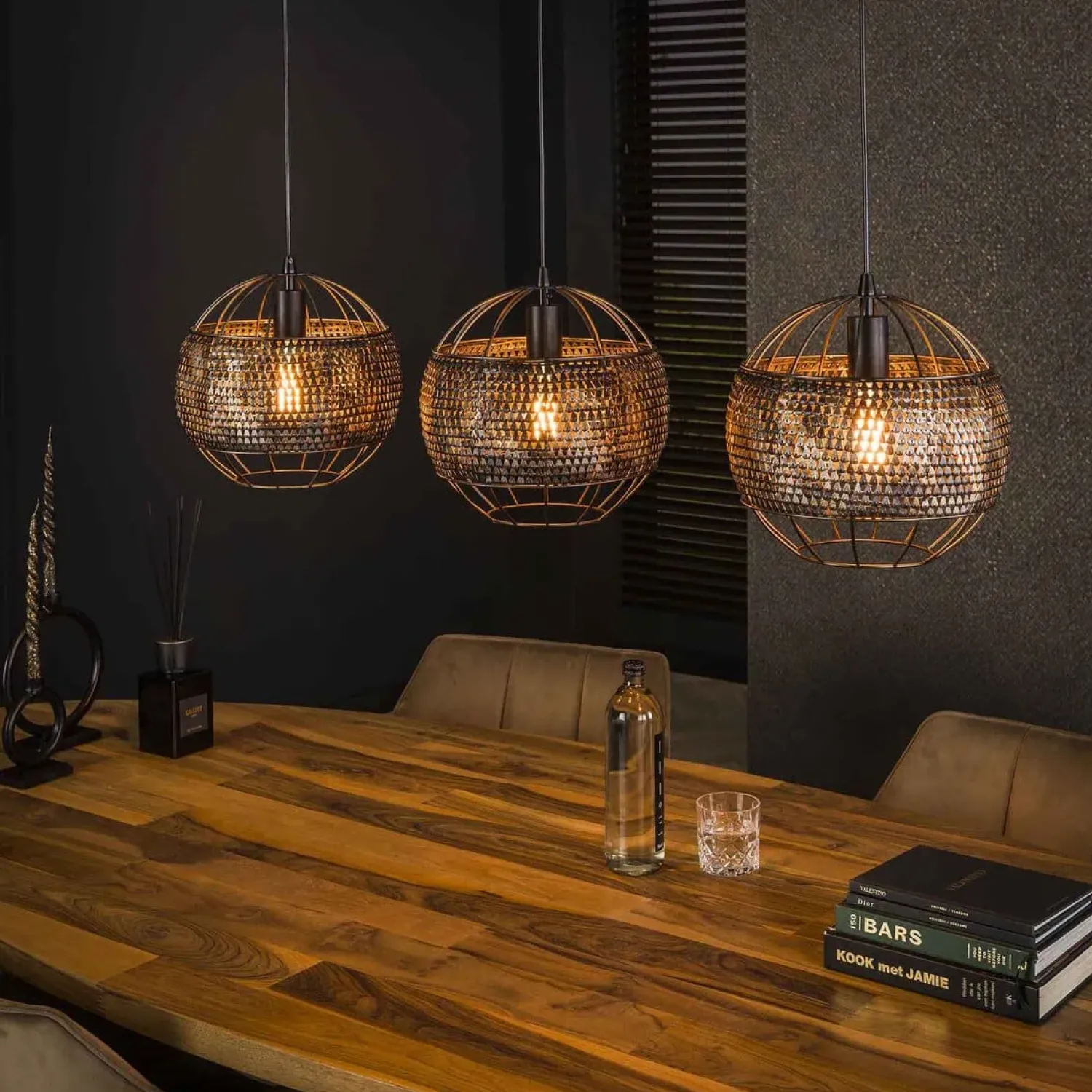 Kalfort Hanglampen|Cooper 3-lichts bol Hanglamp Zwart bruin