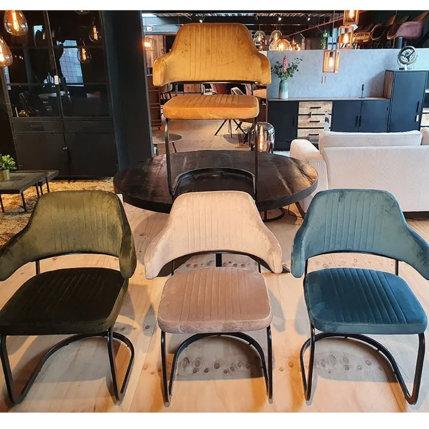 Cavetown Eettafels|Dewida eetkamerset rond met 6 stoelen