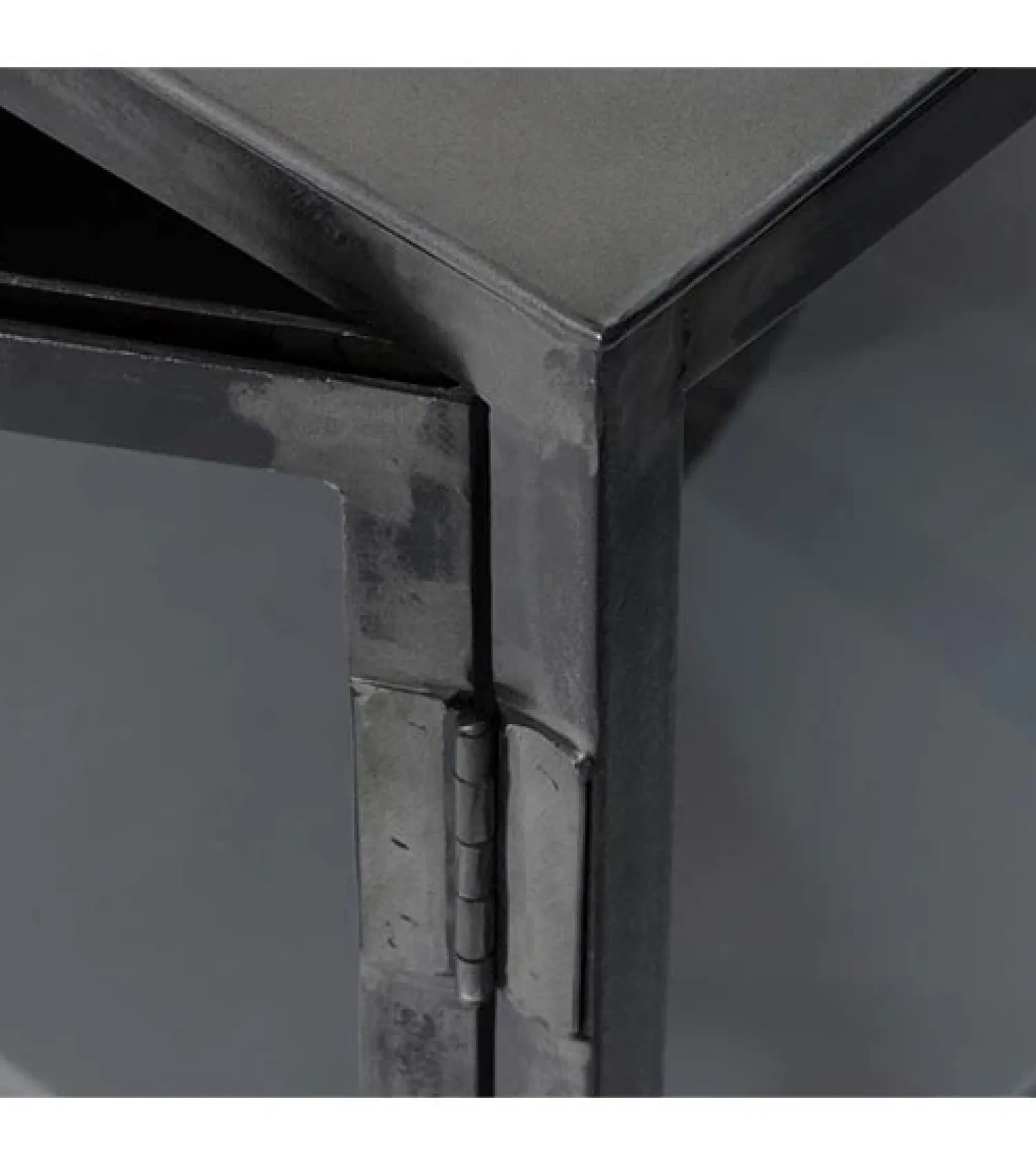 Kalfort Dressoirs|Industriele Kasten|Dressoir industrieel Seattle metaal 4 deurs