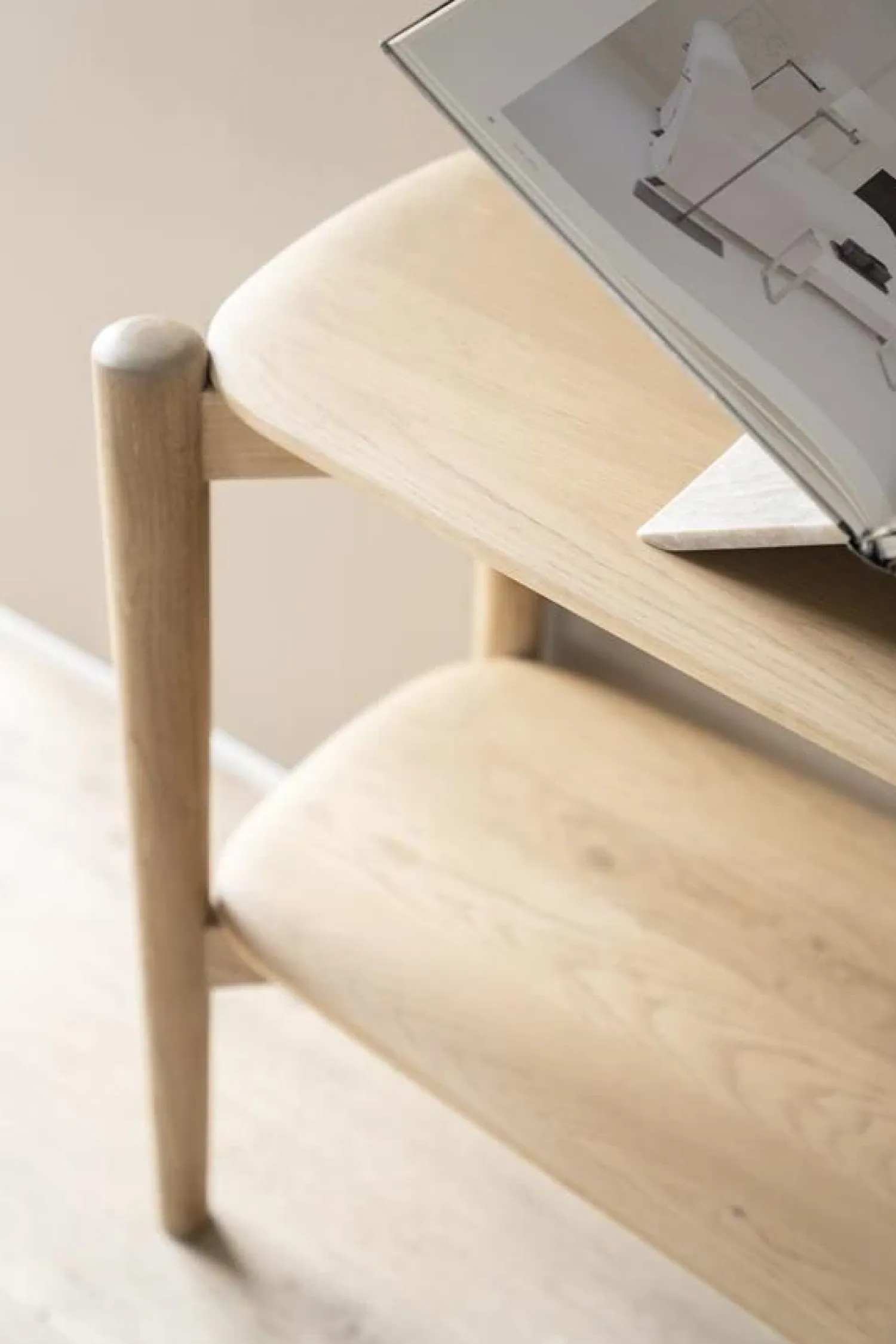 Eleonora Dressoirs|Industriele Kasten|Dressoir Selbu eikenhout 130cm