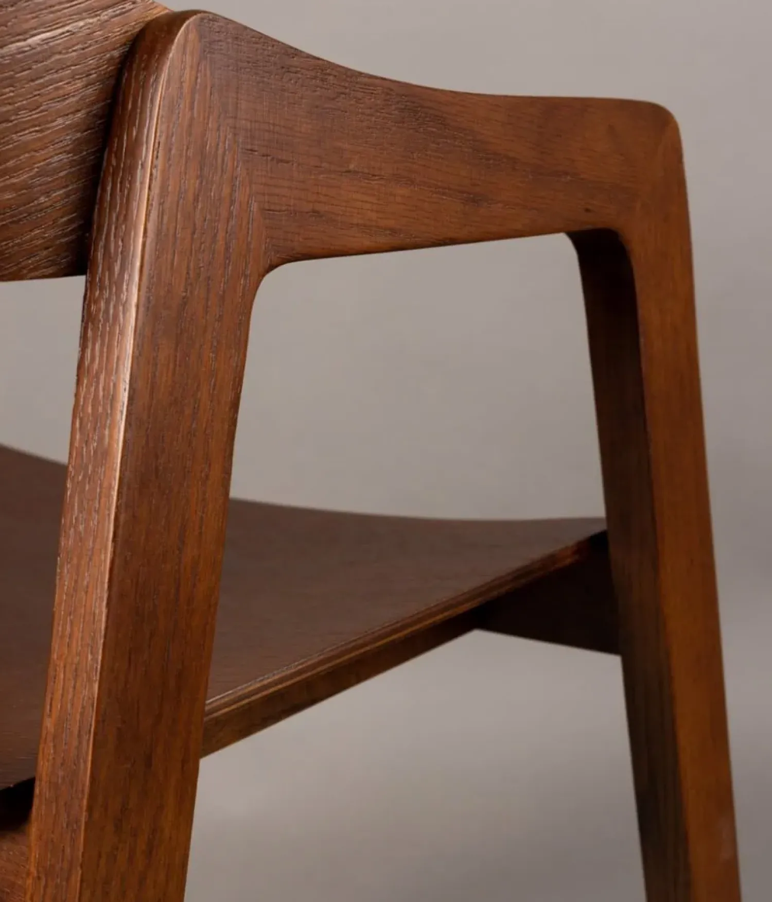 Dutchbone Eetkamerstoelen|Eetkamerstoel Westlake Walnoot 58cm