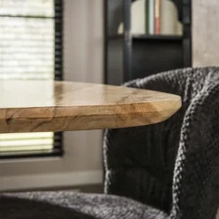 Kalfort Eettafels|Eettafel Gambetti driehoekig acacia 135cm