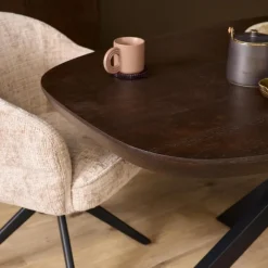 Furndea Eettafels|Eettafel Martin Deens ovaal Walnoot Zwarte poot 240cm