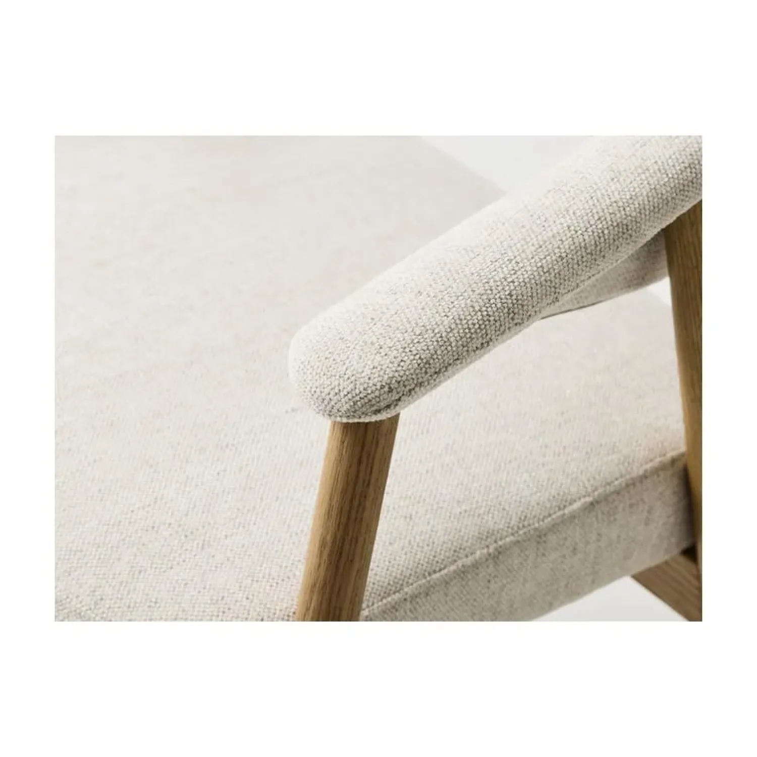 LykkeHome Eetkamerstoelen|Eliza Eetkamerstoel zand met naturel poot