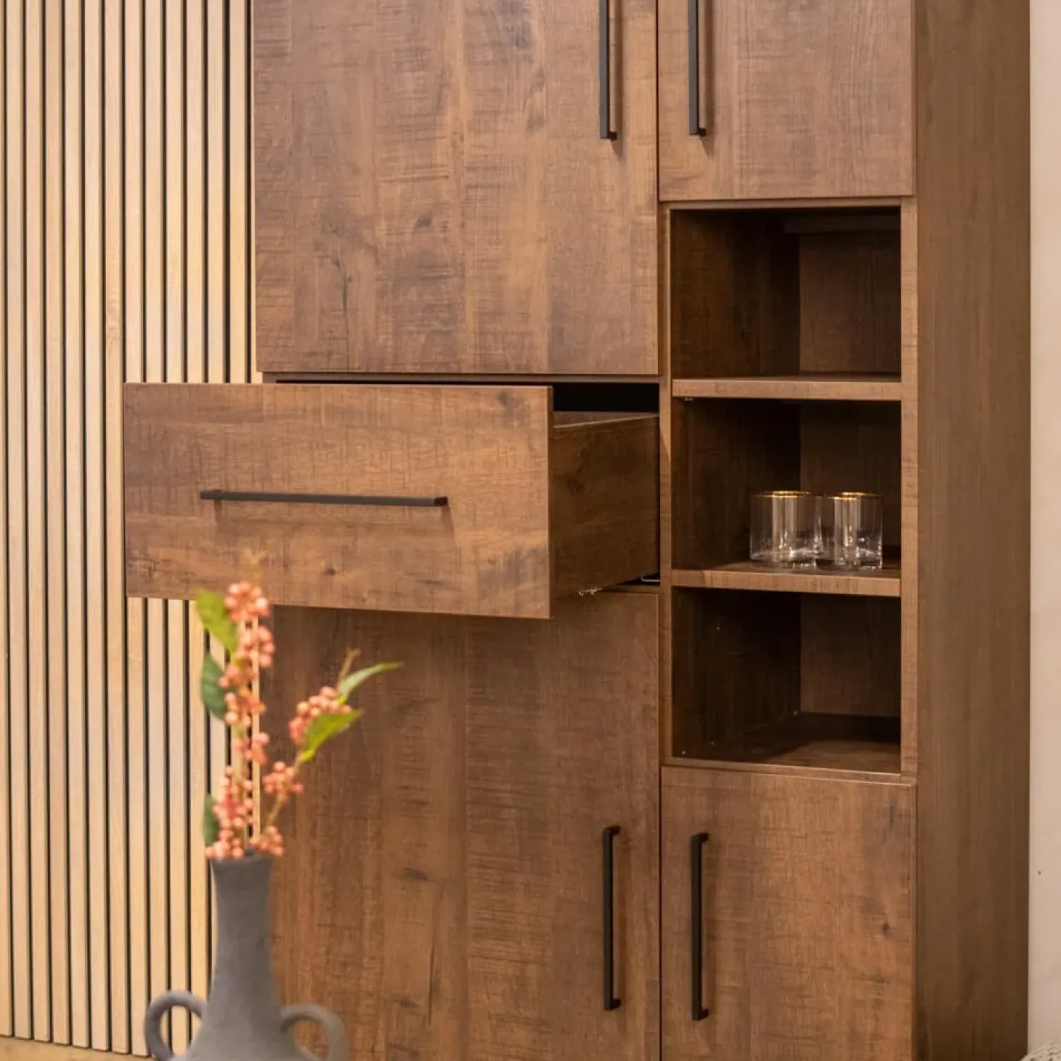 Maison Madera Wandkasten|Industriele Kasten|Elowen Wandkast hoog 4-deurs Donkerbruin 94cm