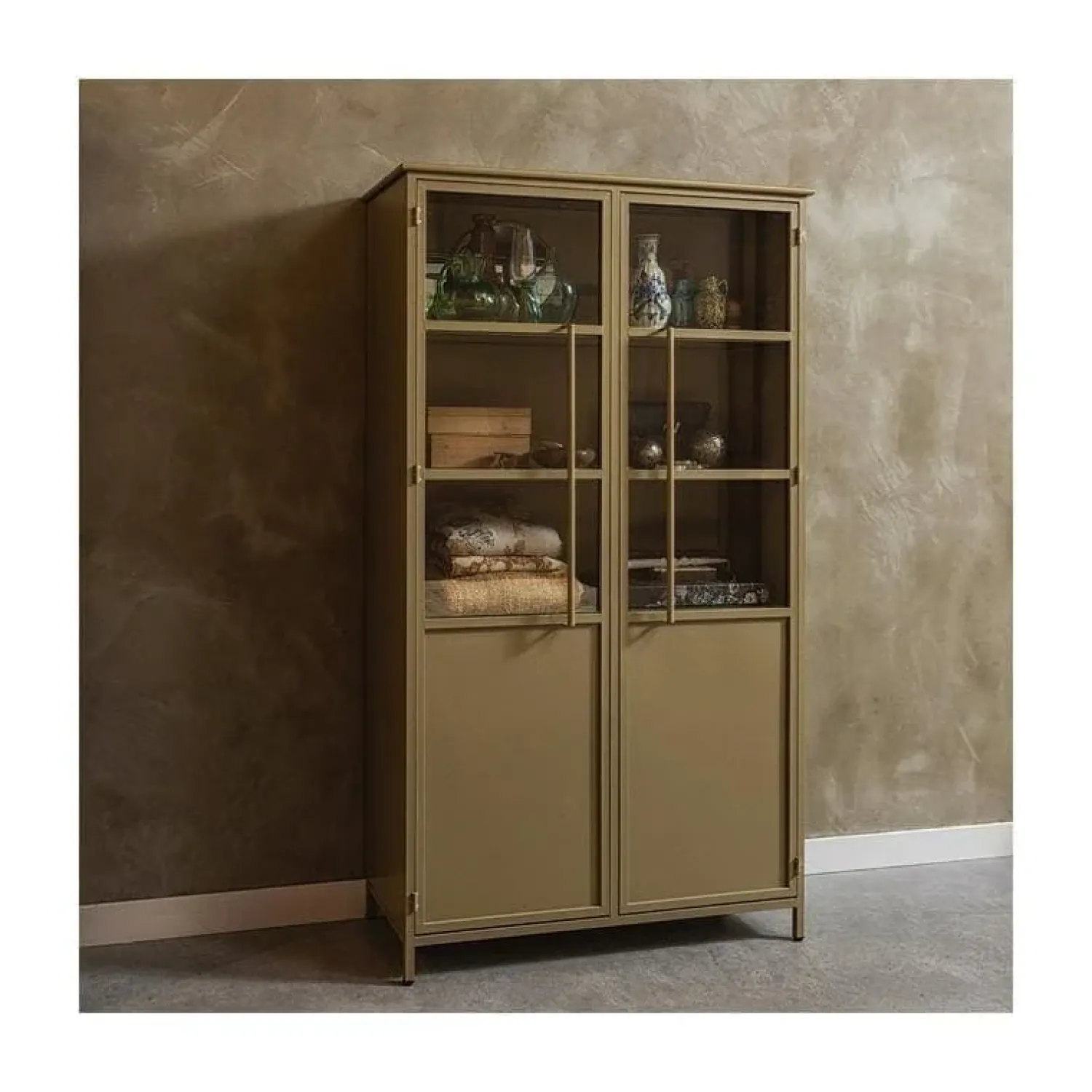 WOOOD Vitrinekasten|Industriele Kasten|Exhibit Vitrinekast metaal khaki 99 cm