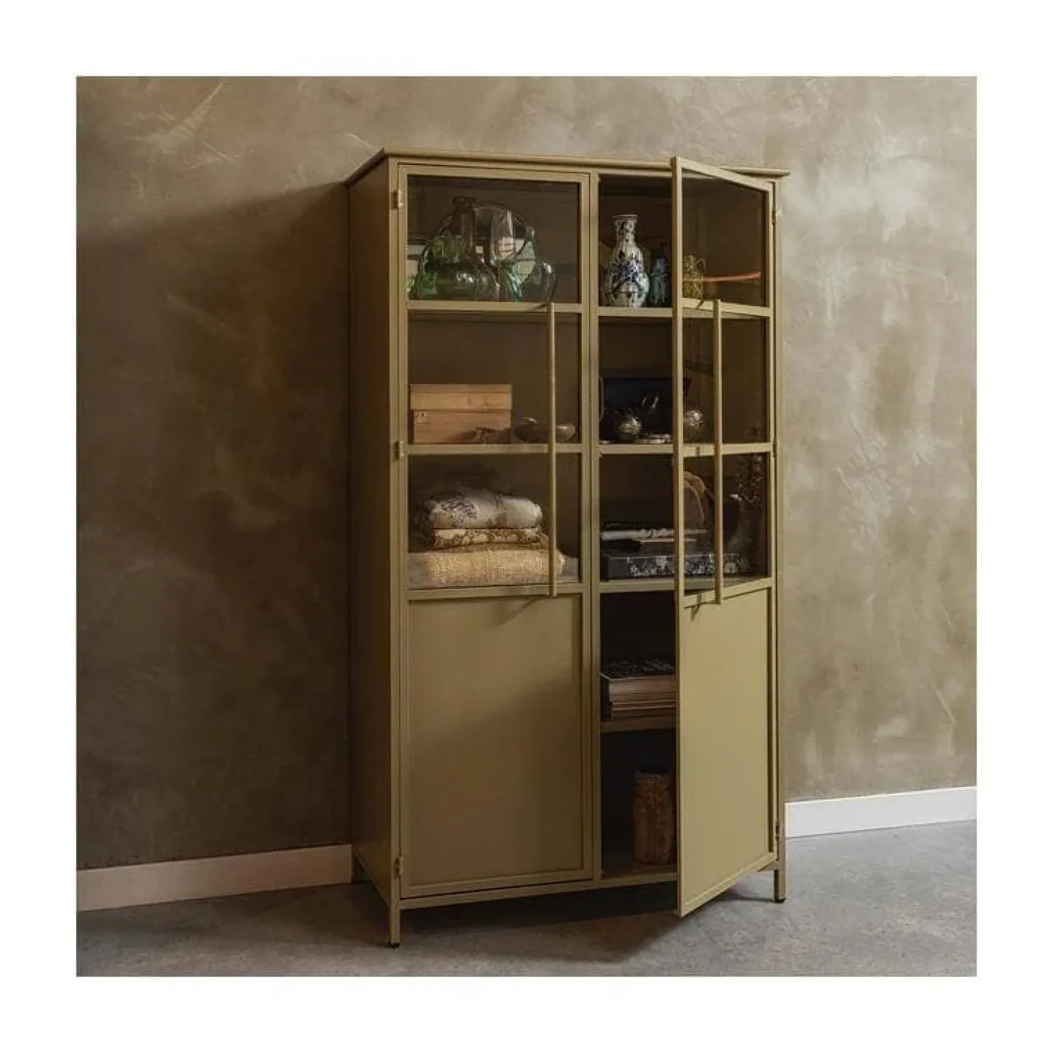 WOOOD Vitrinekasten|Industriele Kasten|Exhibit Vitrinekast metaal khaki 99 cm