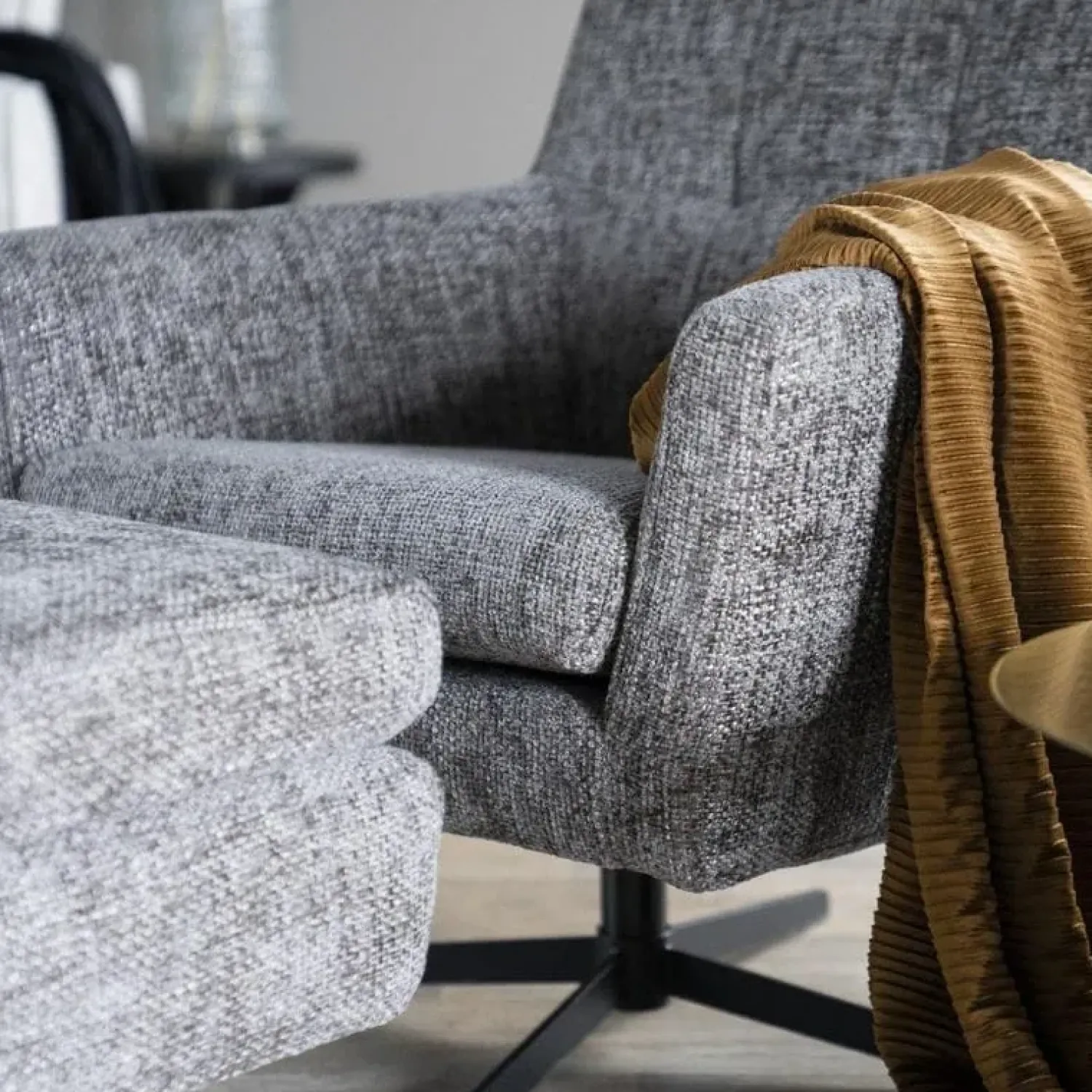 Neves Fauteuils|Fauteuil Dea met draaipoot