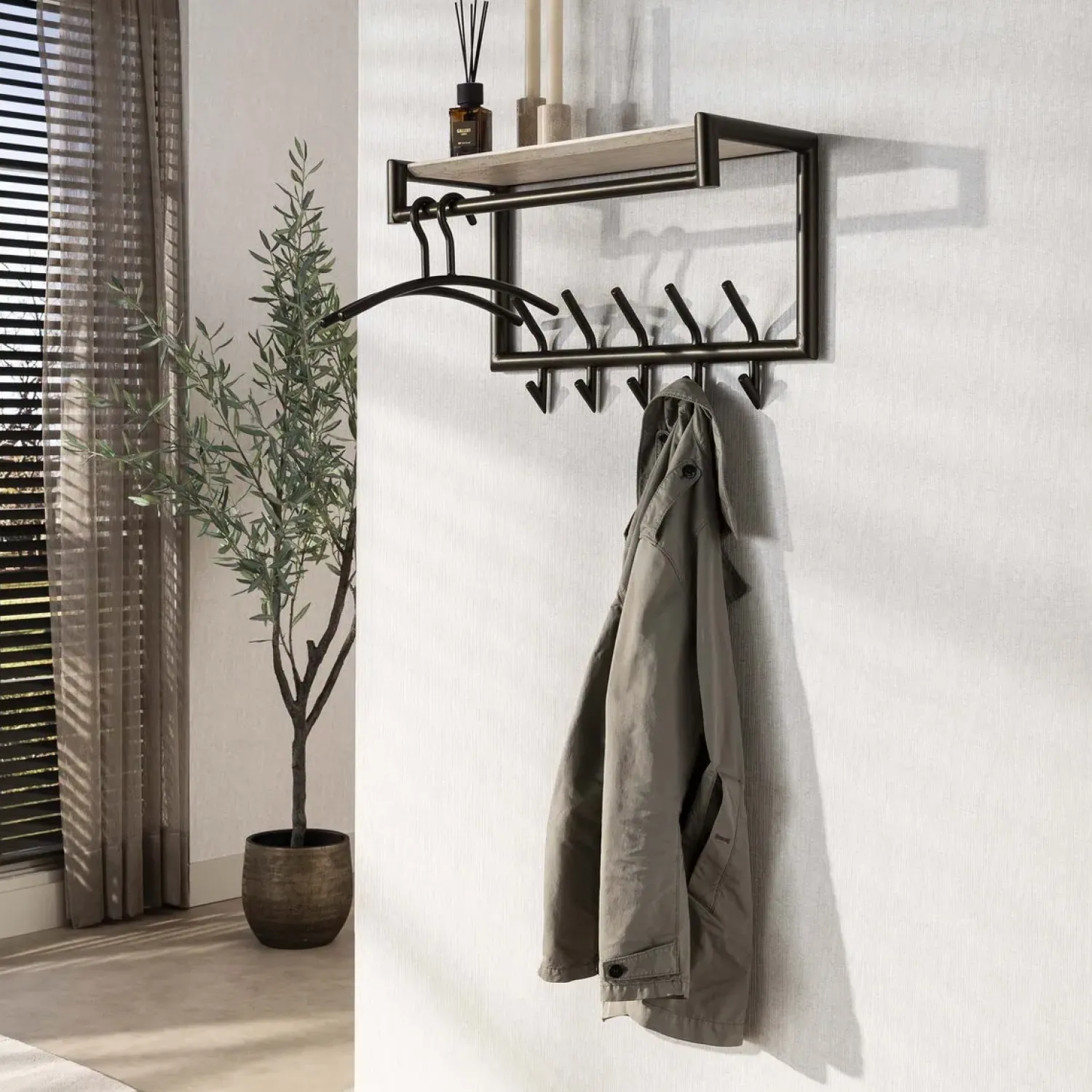 Kalfort Kapstokken|Fenna Kapstok met hoedenplank 10 haken Travertine 65cm