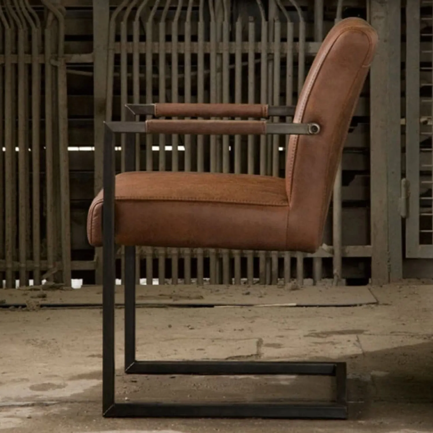 Tower living Eetkamerstoelen|Ferro Eetkamerstoel armleuning microvezel lichtbruin 52cm