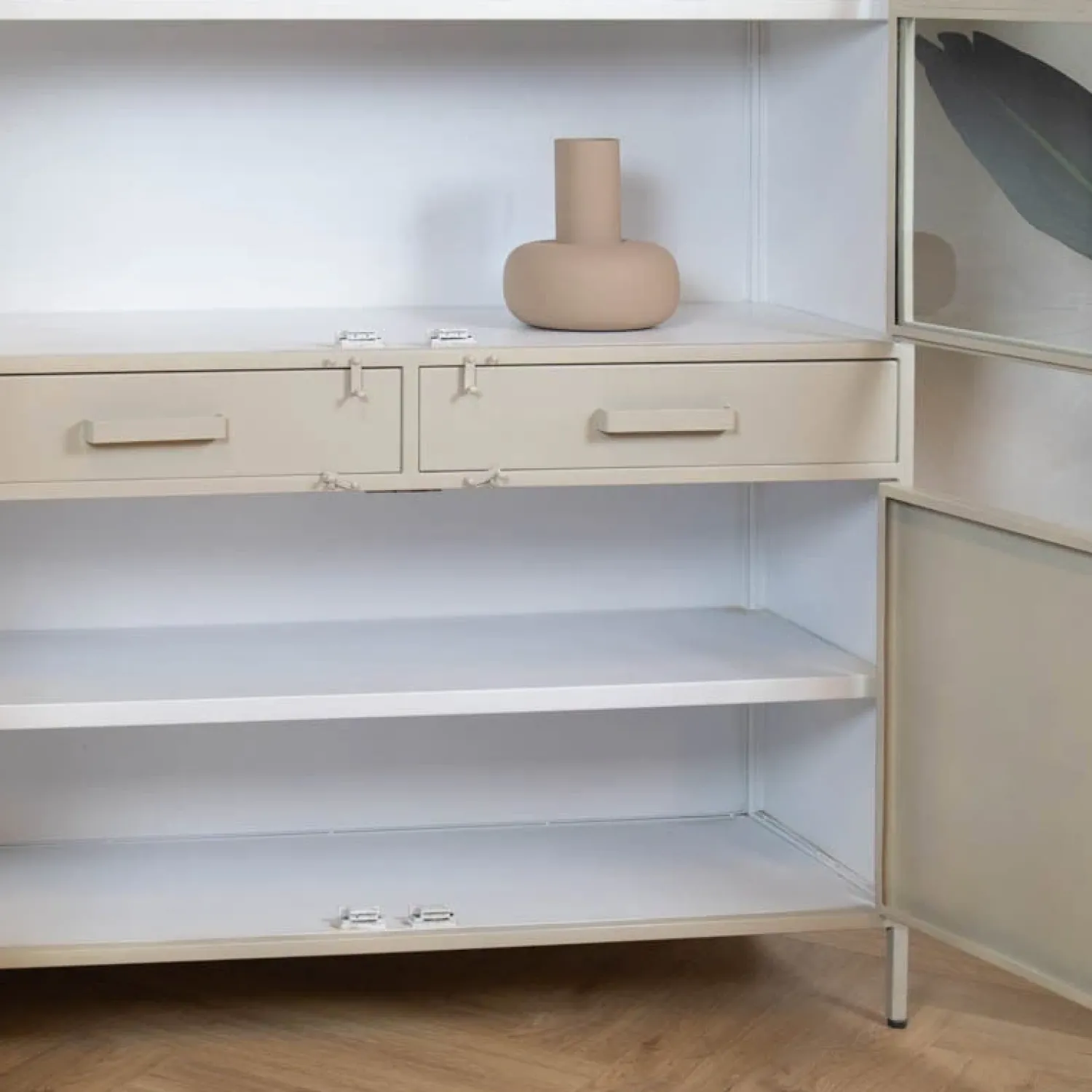 Cavetown Vitrinekasten|Industriele Kasten|Figue vitrinekast industrieel taupe 120cm