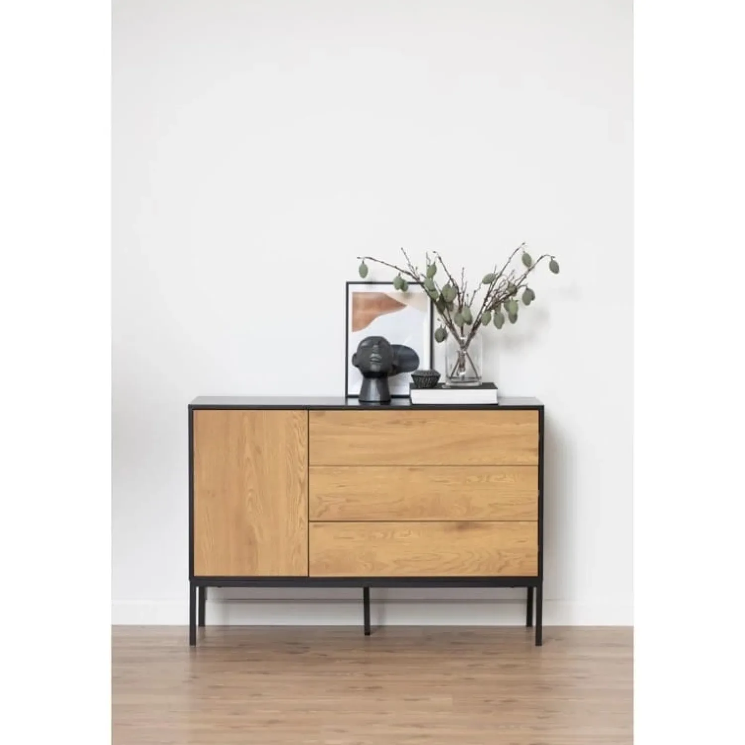 Nordhavn Dressoirs|Industriele Kasten|Hektor Dressoir Zwart/Naturel 120cm