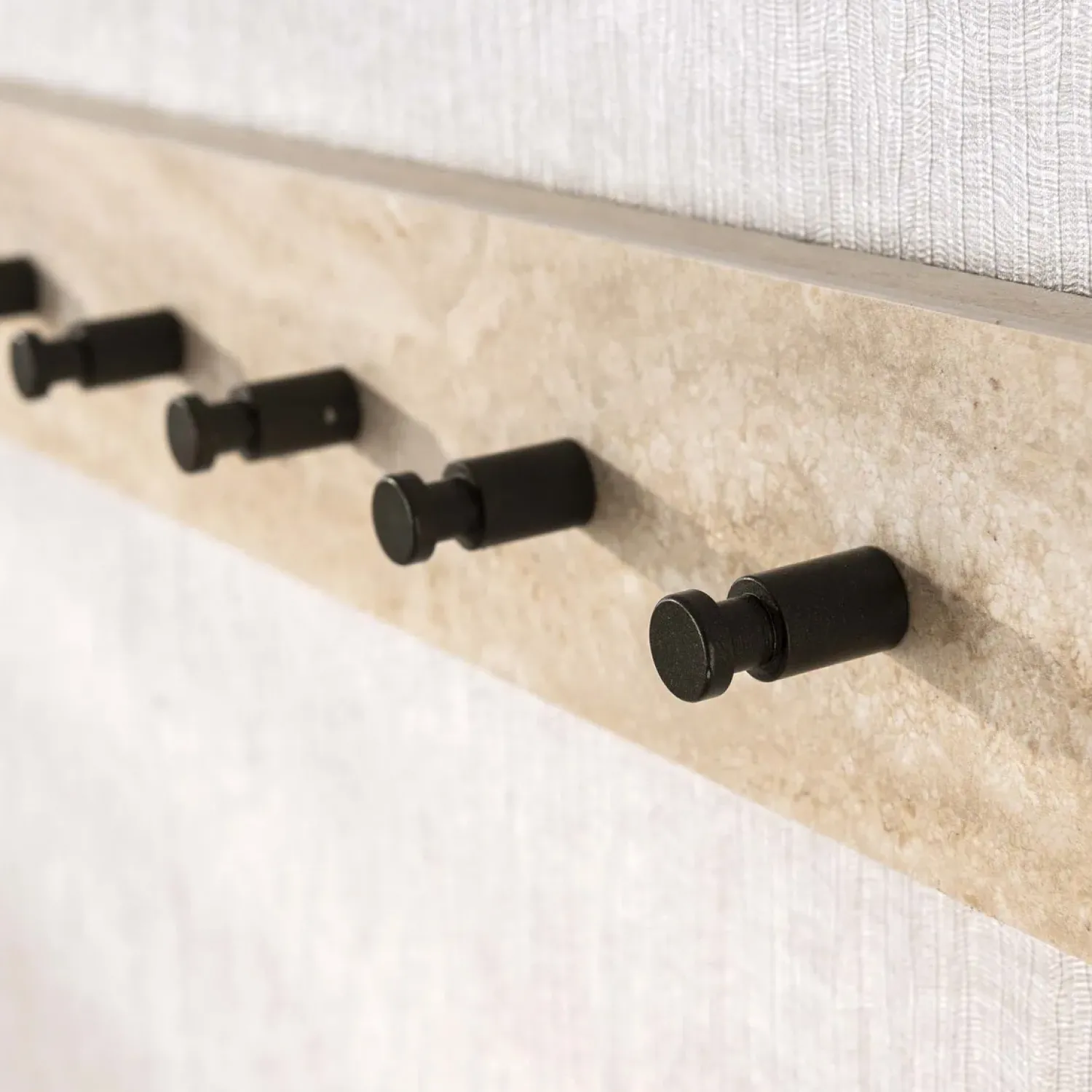 Kalfort Kapstokken|Isabella Kapstok 6 haken Travertine 60cm