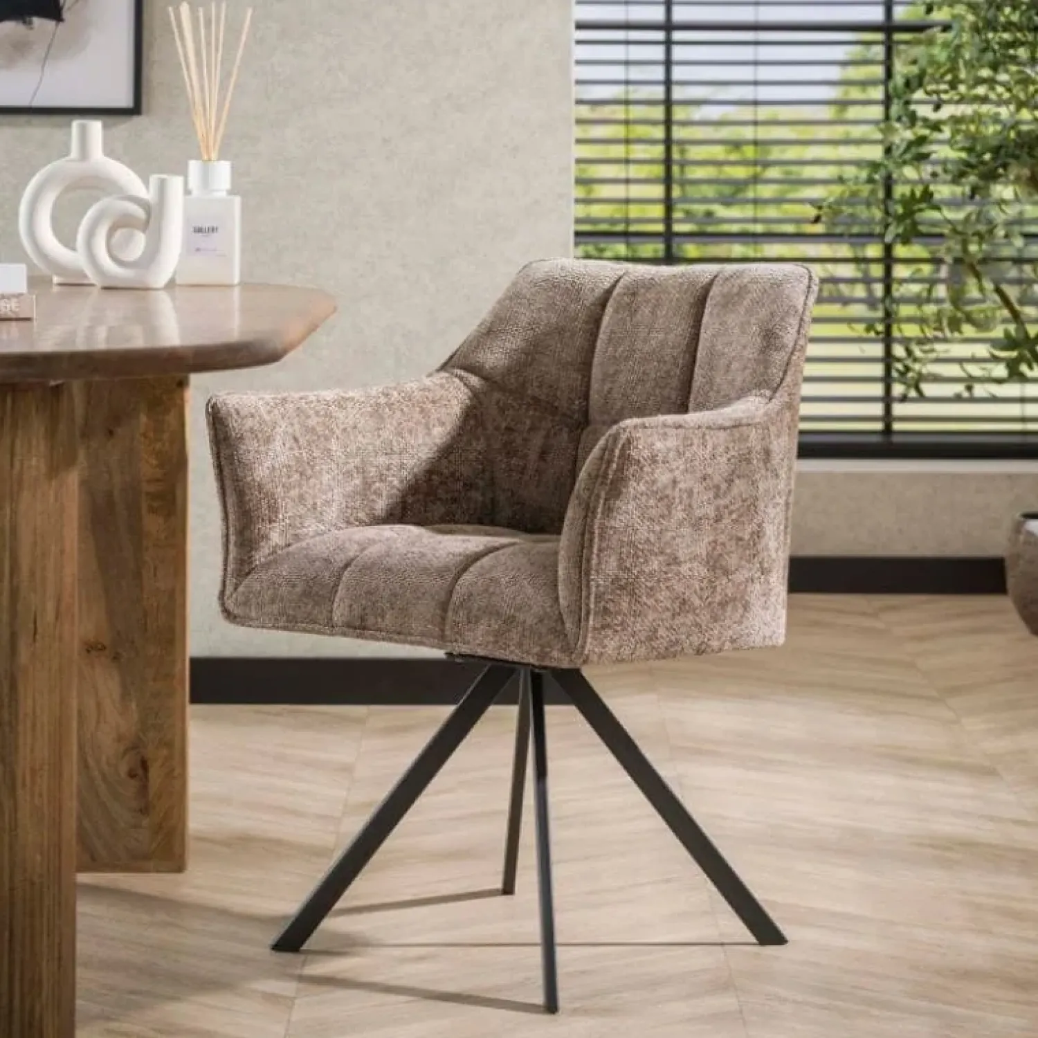 Kalfort Eetkamerstoelen|Kelly Eetkamerstoel hoven Champagne