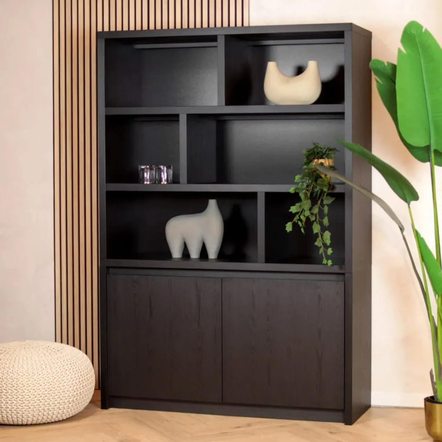 Maison Madera Vakkenkasten|Industriele Kasten|Kiara Vakkenkast 2-deur 6-vaks Zwart 138cm