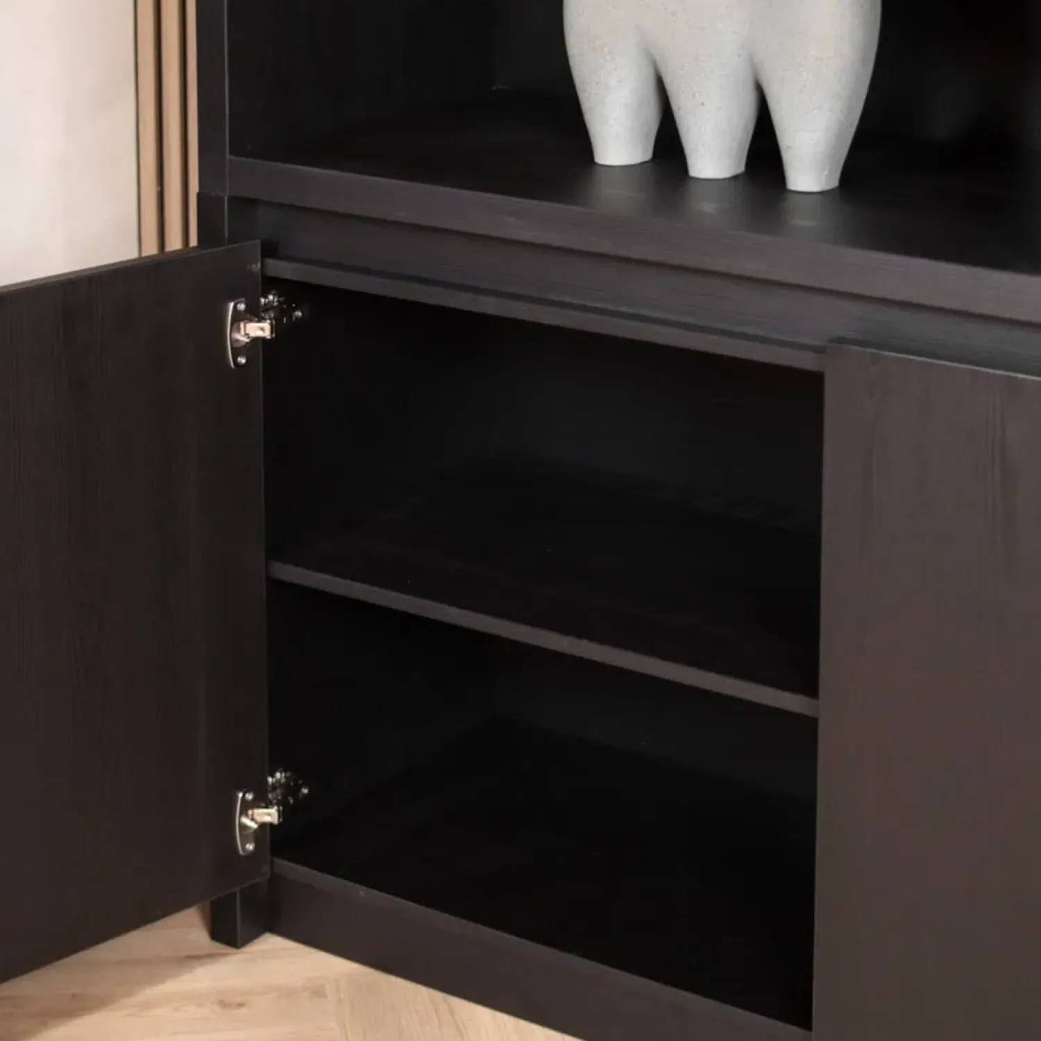 Maison Madera Vakkenkasten|Industriele Kasten|Kiara Vakkenkast 2-deur 6-vaks Zwart 138cm