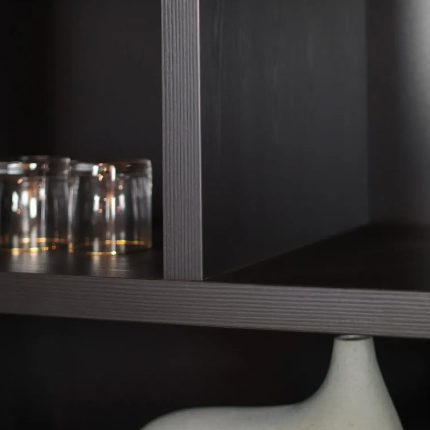 Maison Madera Vakkenkasten|Industriele Kasten|Kiara Vakkenkast 2-deur 6-vaks Zwart 138cm