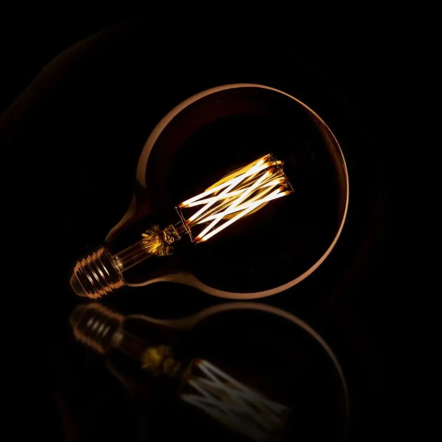 Kalfort Led Verlichting En Led Lampen|Kooldraad LED E27 lichtbron bol