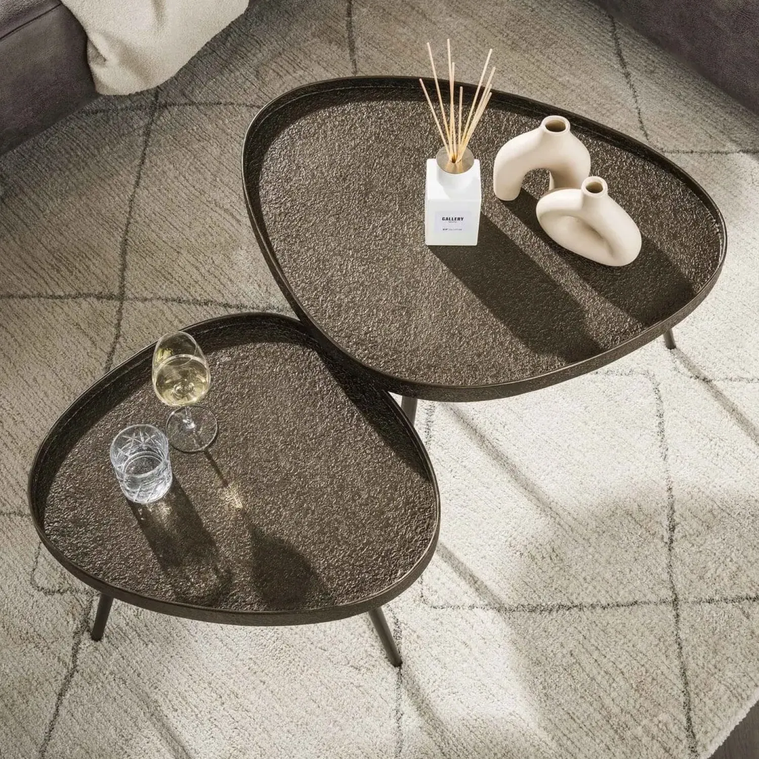 Kalfort Salontafels|Kyra Salontafel set van 2 driehoekig Brons