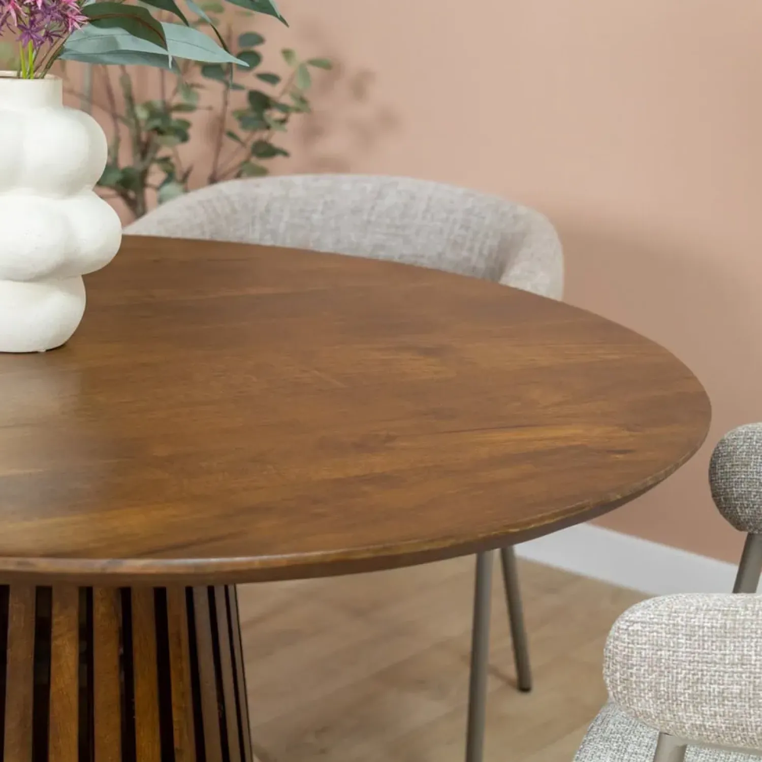 Vane Living Eettafels|Linea Eettafel rond Bruin 130cm