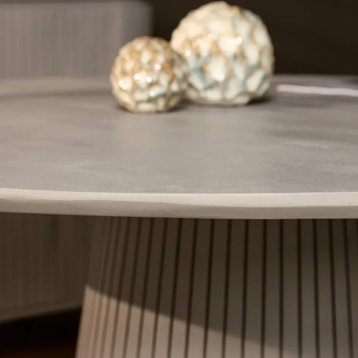 Furndea Eettafels|Livia Eettafel Rond Taupe 130cm