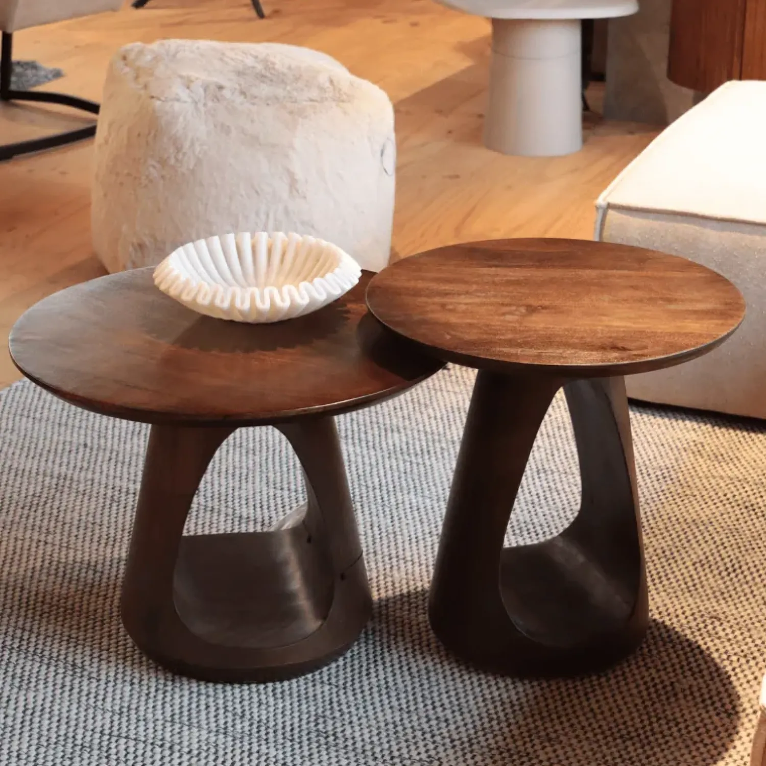 Mysons Bijzettafels|Mike Bijzettafel rond Walnoot 50cm
