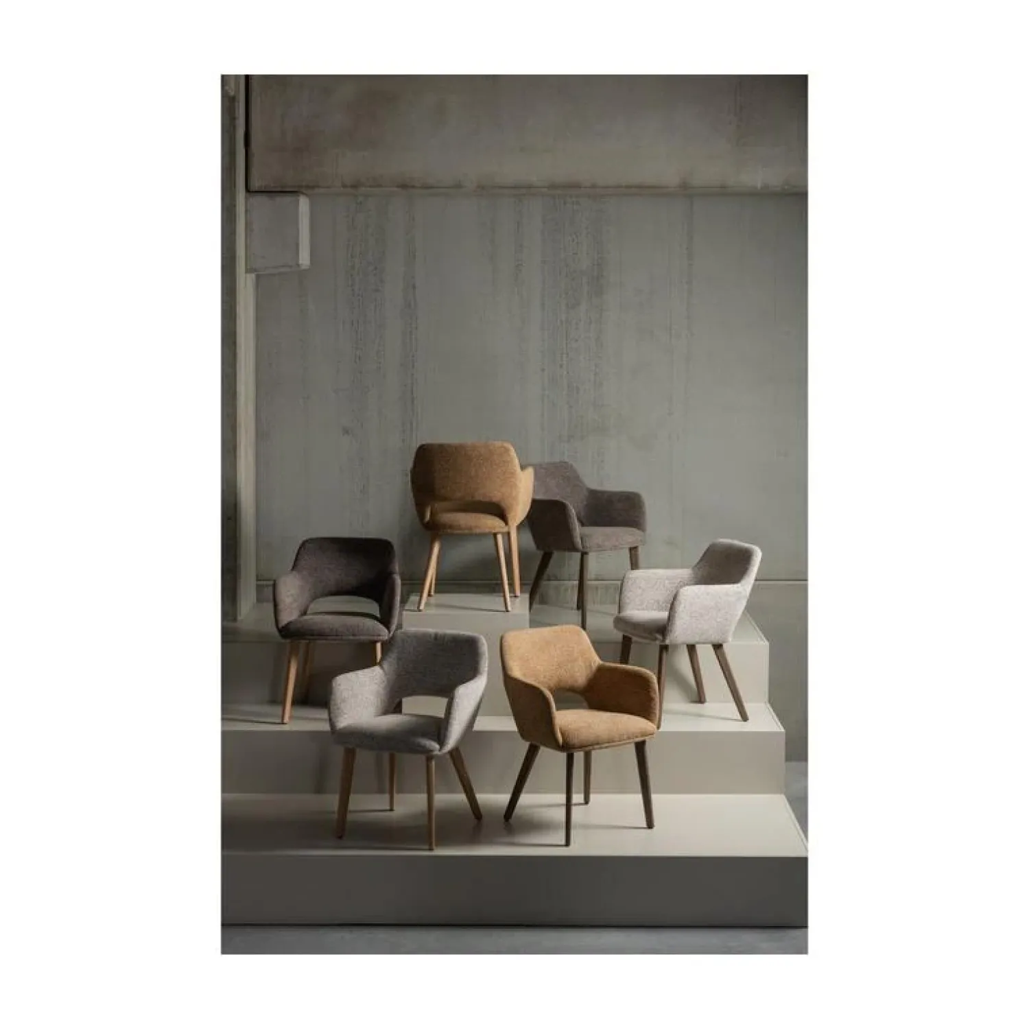 WOOOD Eetkamerstoelen|Murat Eetkamerstoel Taupe Met Houten Poot Naturel