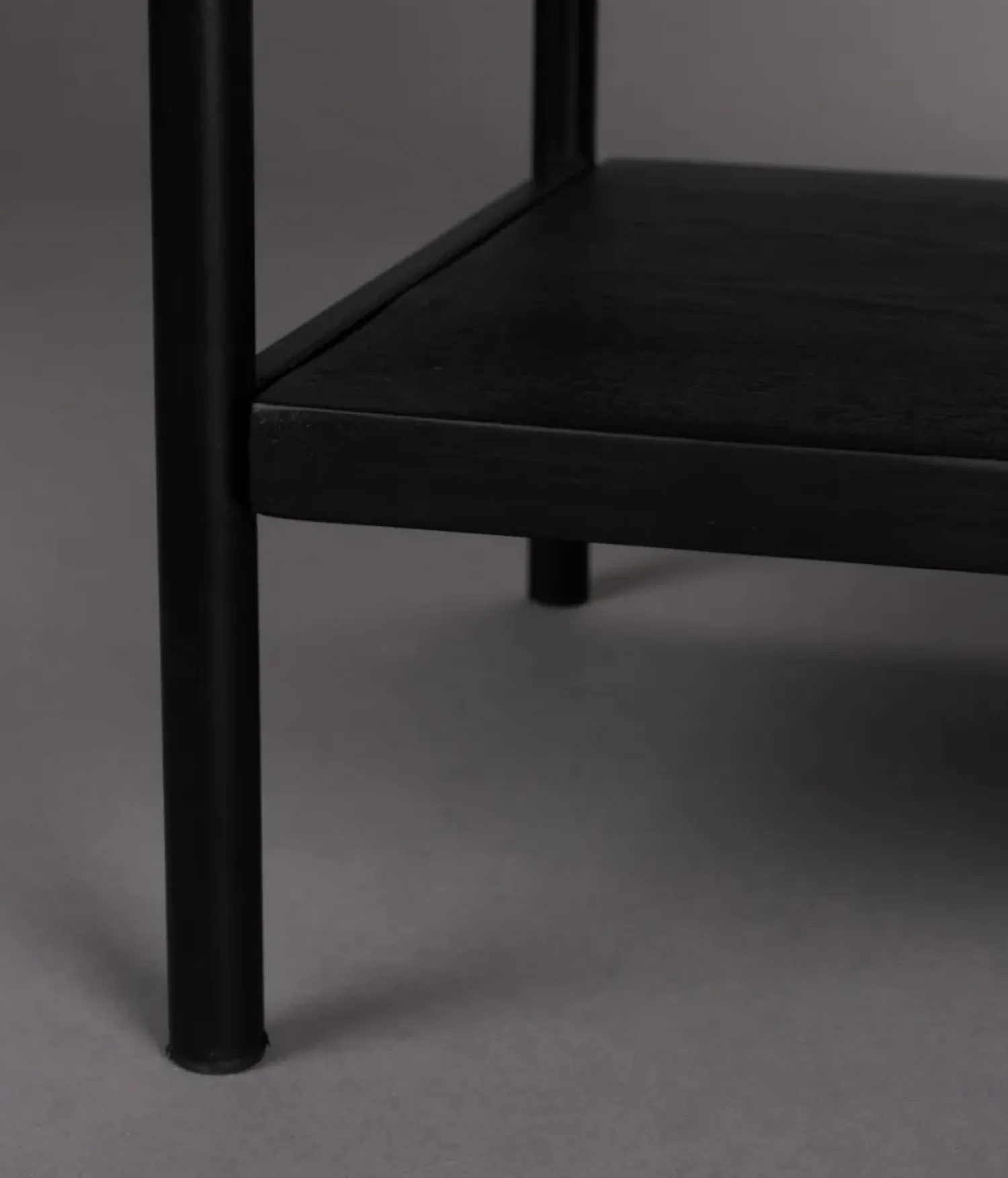 Dutchbone Nachtkastjes|Industriele Kasten|Nachtkastje Yasu Rotan Zwart 45cm