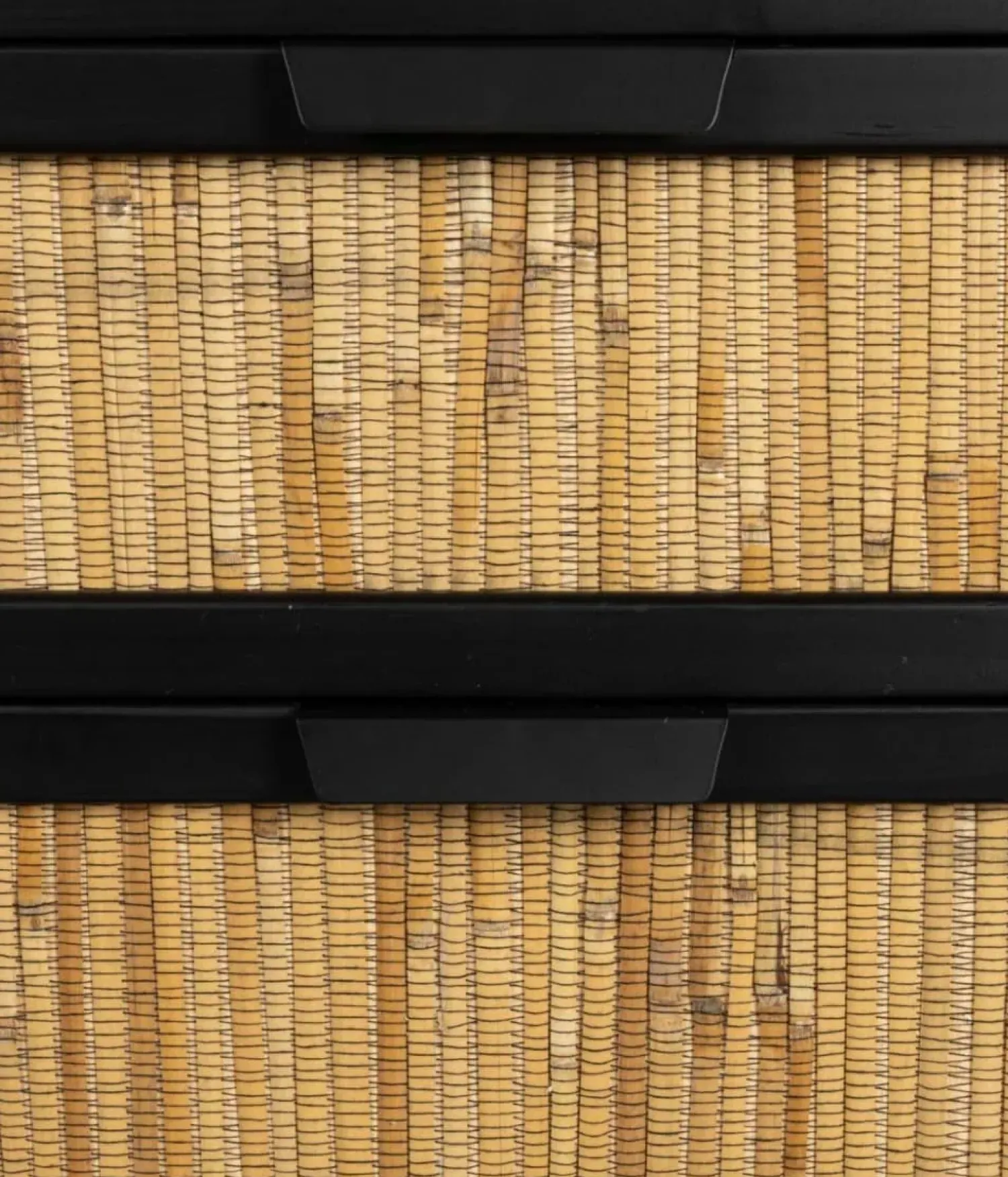 Dutchbone Nachtkastjes|Industriele Kasten|Nachtkastje Yasu Rotan Zwart 45cm