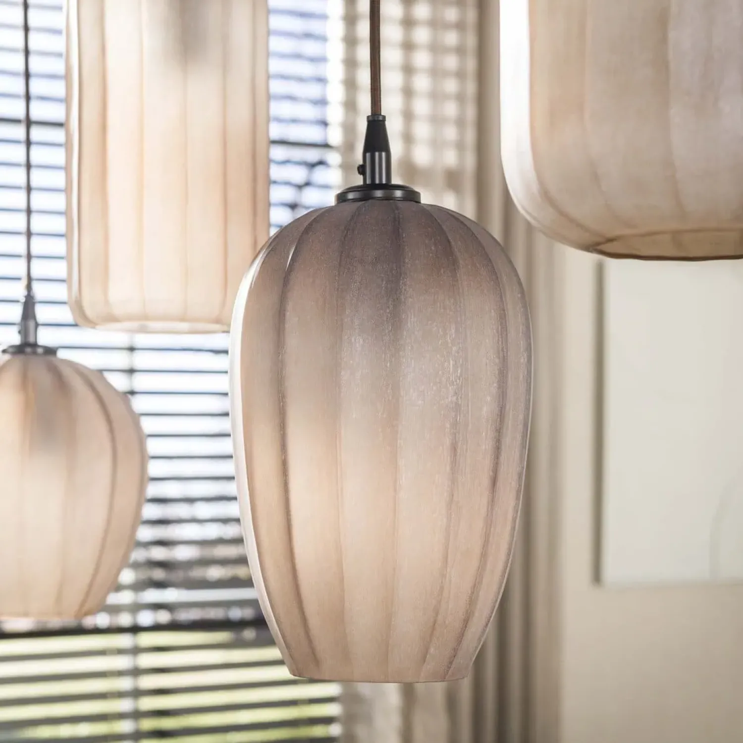 Kalfort Hanglampen|Glazen Hanglamp|Nevada 5-lichts Hanglamp bruin-frosted glas
