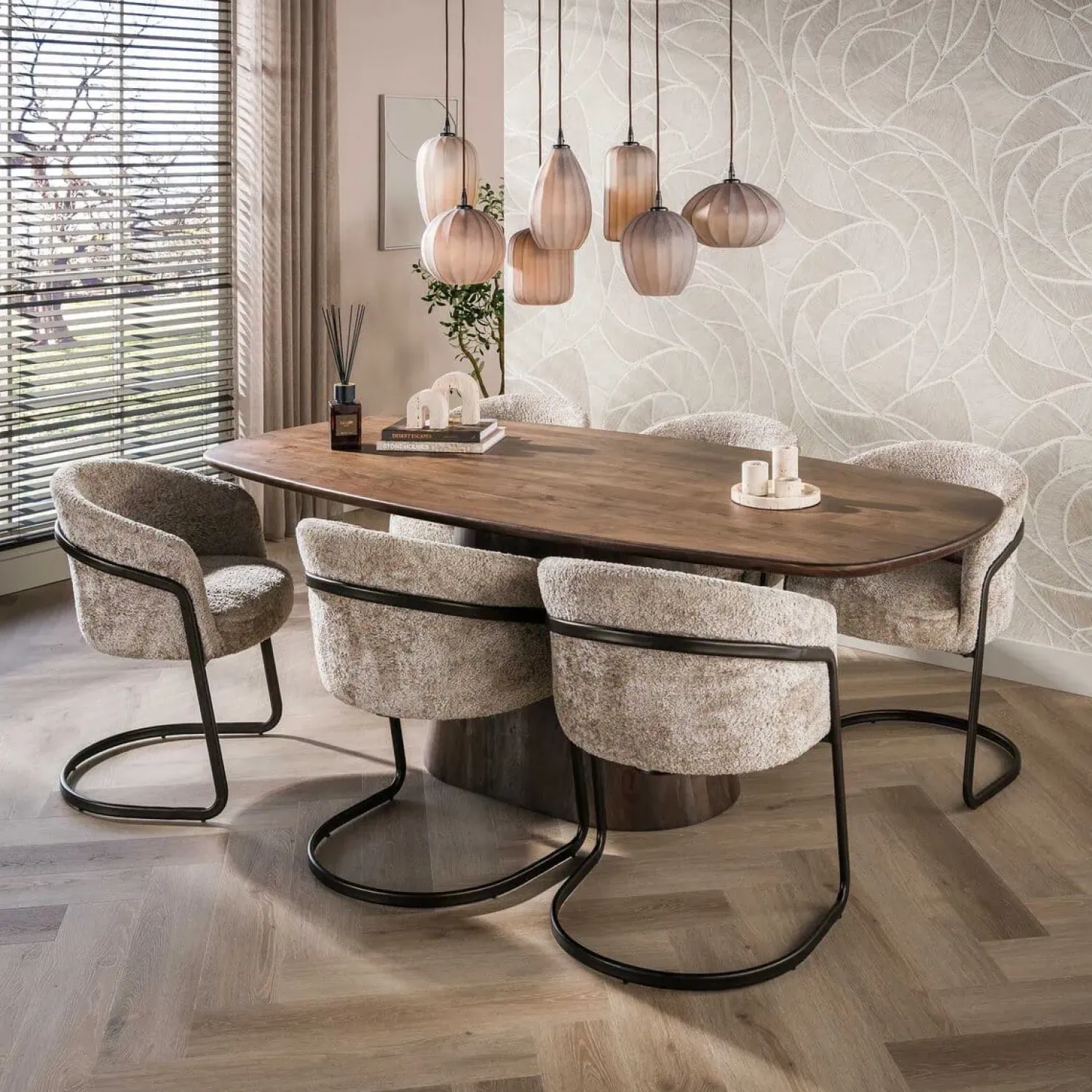 Kalfort Hanglampen|Glazen Hanglamp|Nevada 7-lichts Hanglamp bruin-frosted glas