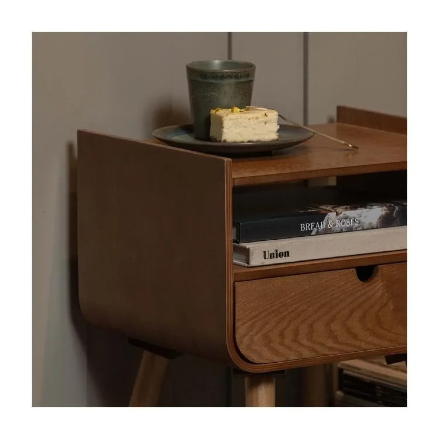 WOOOD Nachtkastjes|Industriele Kasten|Nils Nachtkastje Hout Naturel 36cm