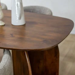 Vane Living Eettafels|Orla Eettafel Walnoot Deens Ovaal 200cm