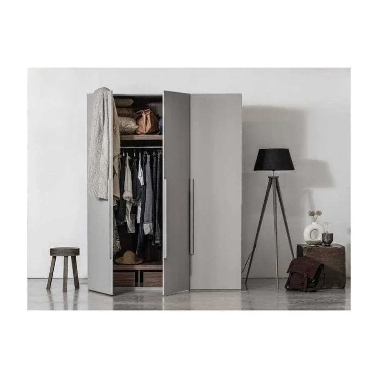 WOOOD Industriele Kasten|Kledingkasten|Rens 3-Deurs Kledingkast Pebble Grey 165cm