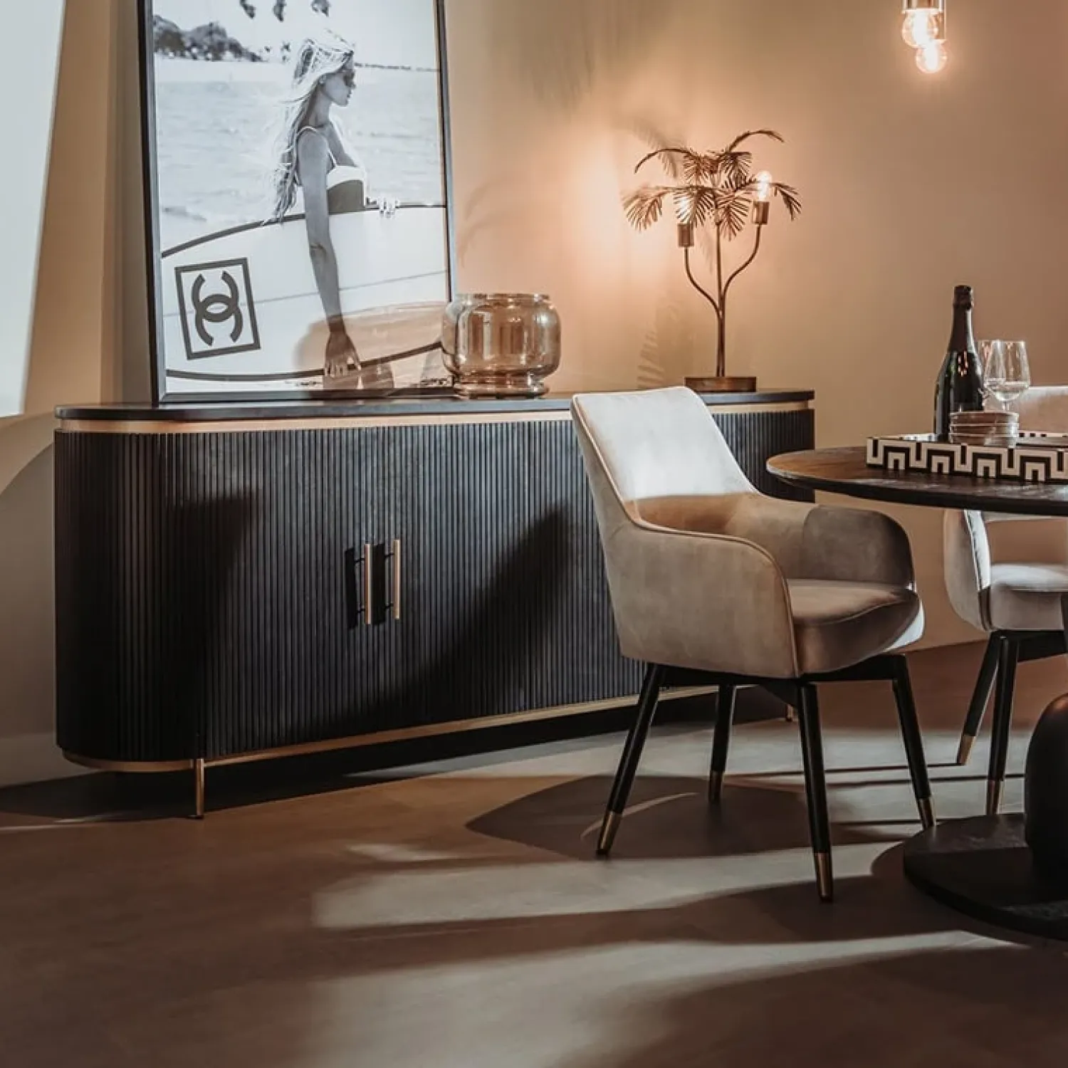 Tower living Dressoirs|Industriele Kasten|Rivello dressoir 4 deurs zwart 210 cm