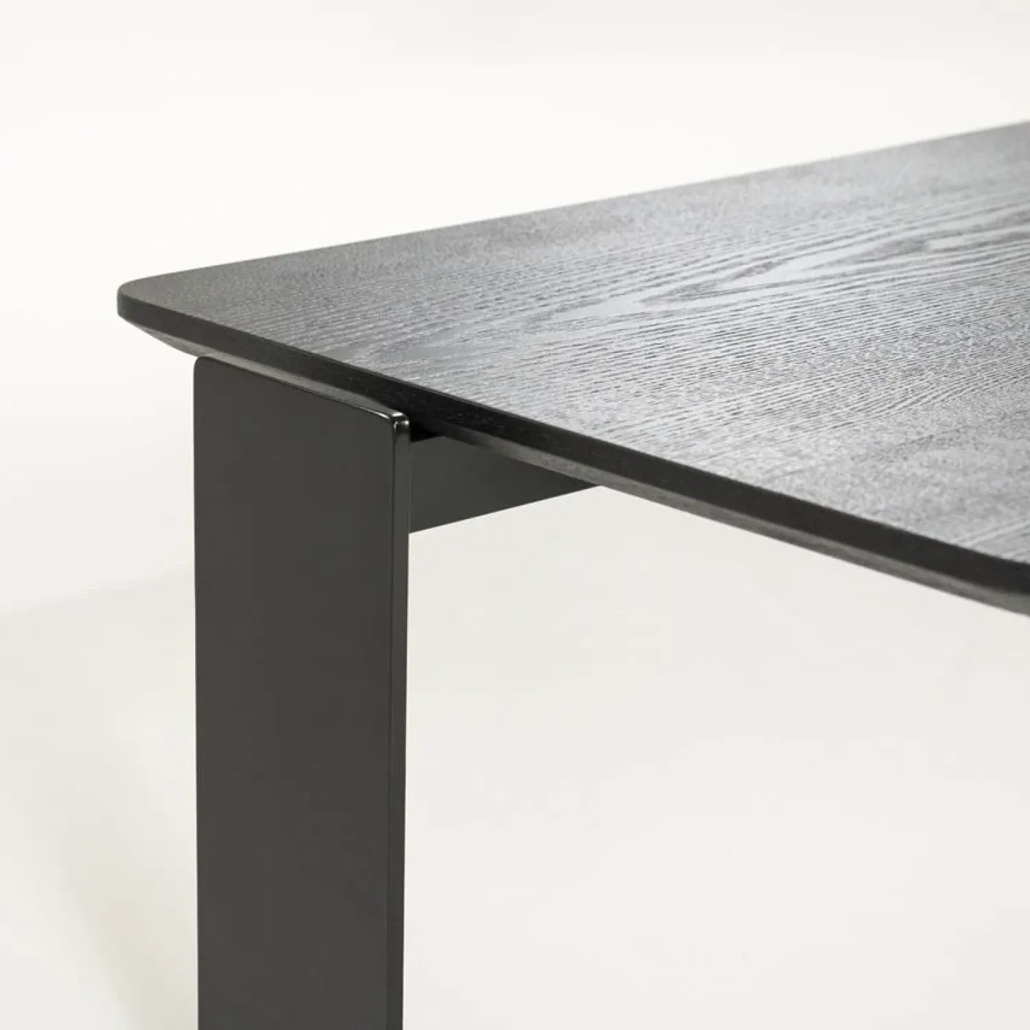 Eleonora Salontafels|Robert Salontafel Zwart hout 150cm