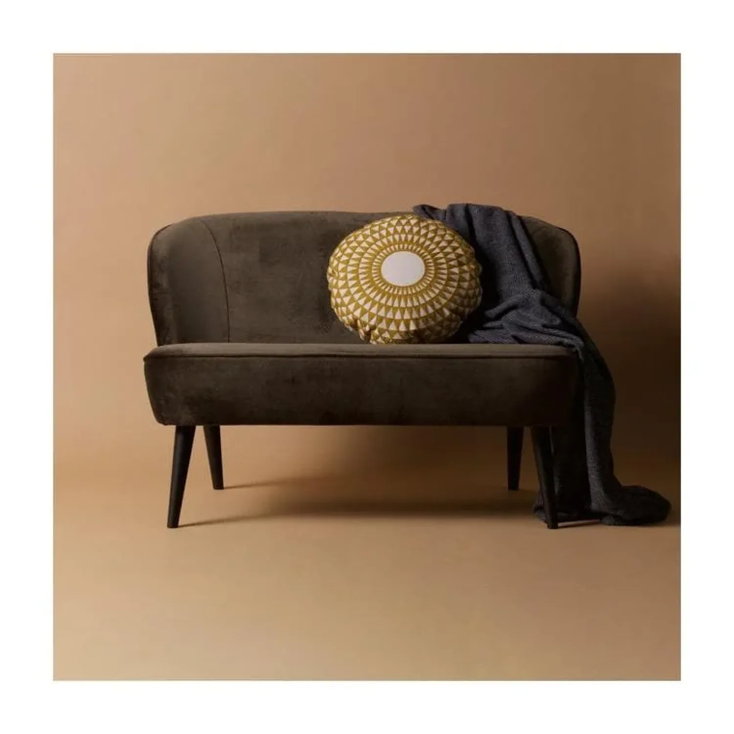 WOOOD Eetkamerbanken|Eetkamerbanken|Sara Bankje Velvet Warm Groen 110cm