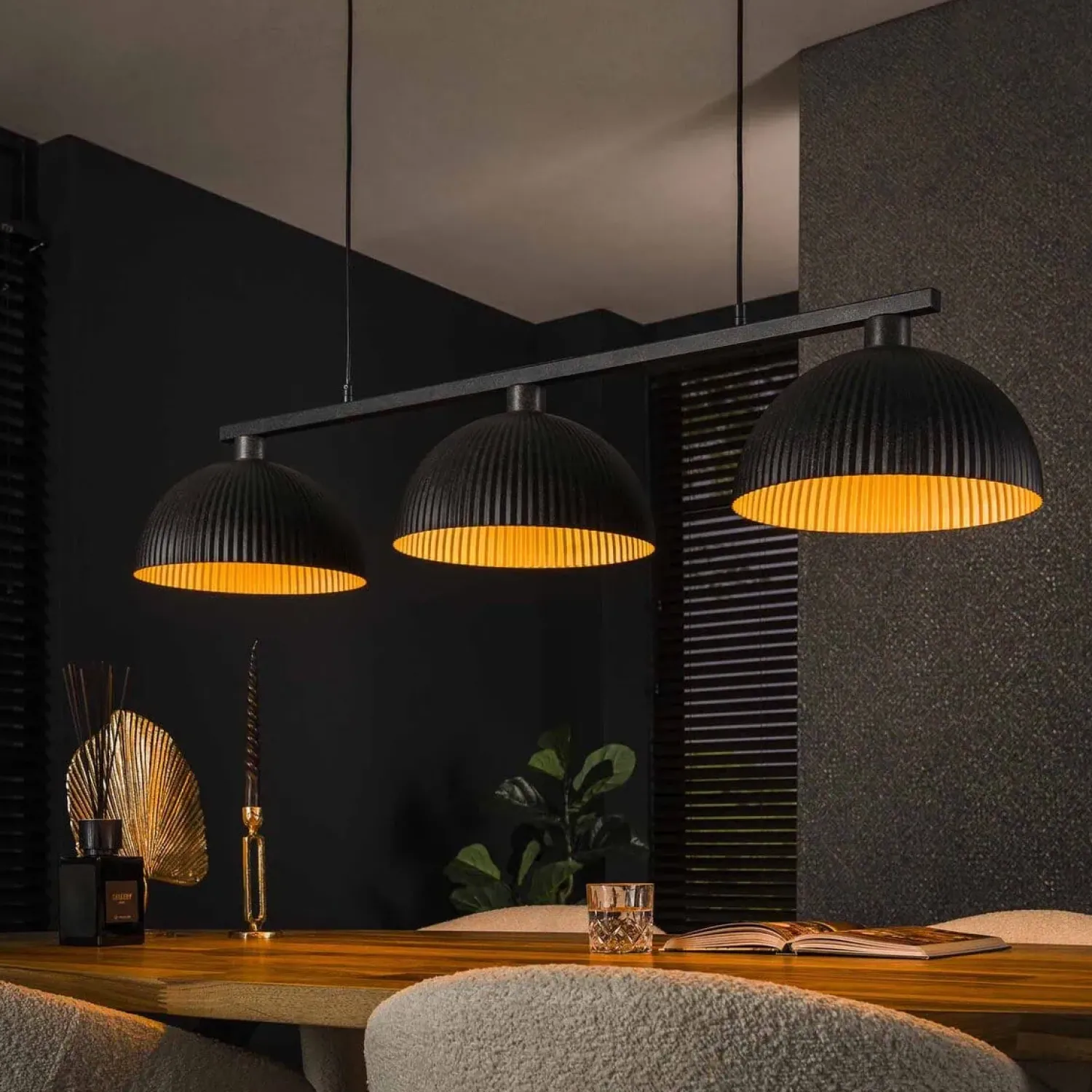 Kalfort Hanglampen|Sean 3-lichts Hanglamp ribbel goud/zwart