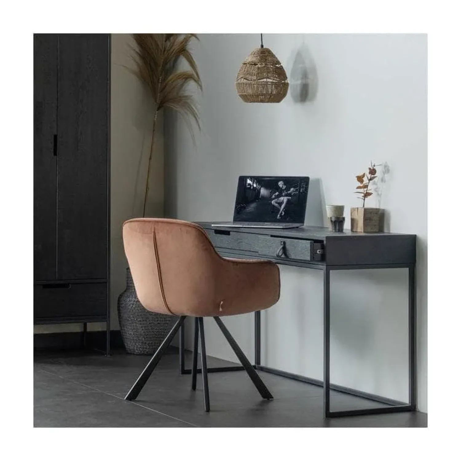 WOOOD Bureautafels|Silas Bureau Essen Blacknight 140cm