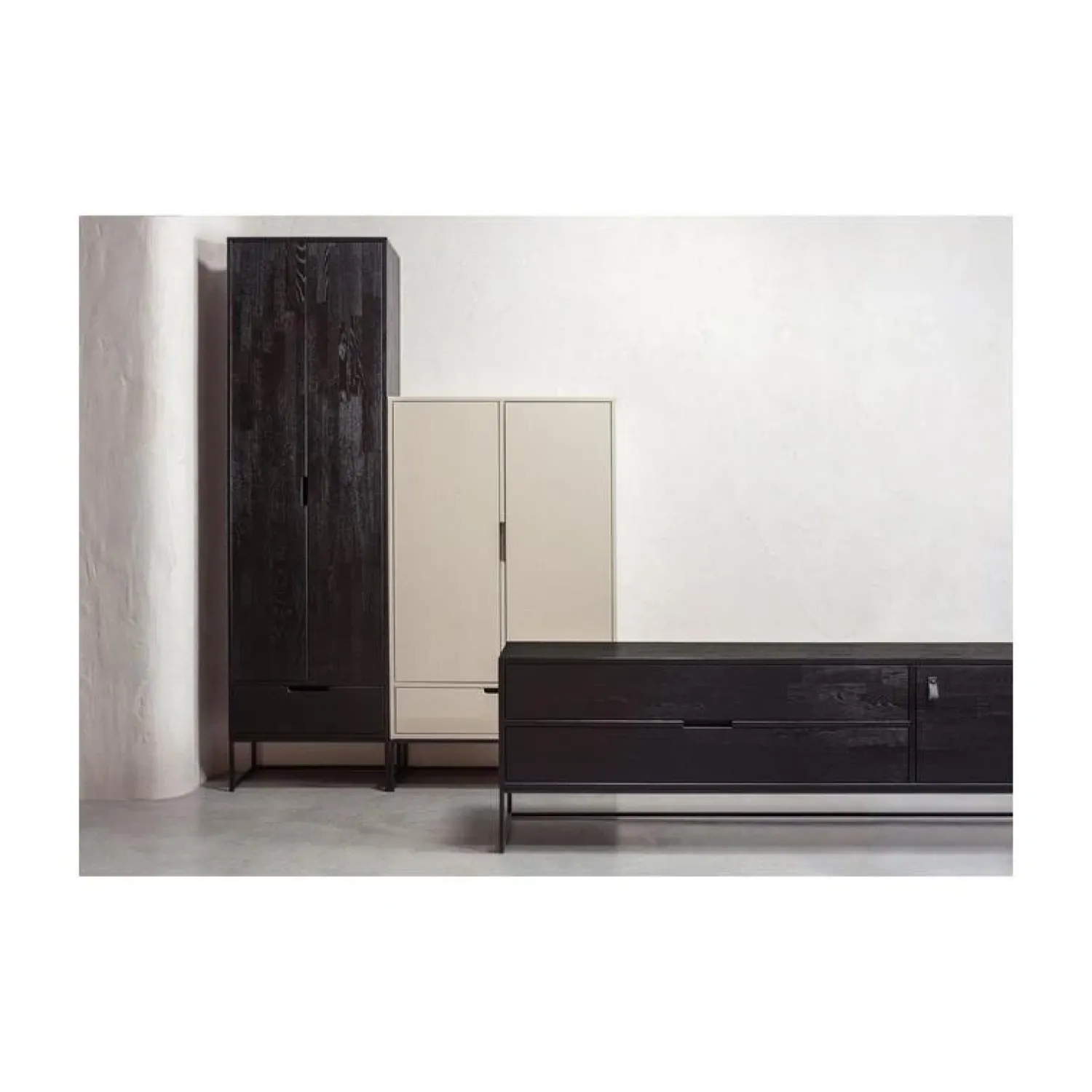 WOOOD Wandkasten|Industriele Kasten|Silas Hoge Wandkast Essen Blacknight 60cm