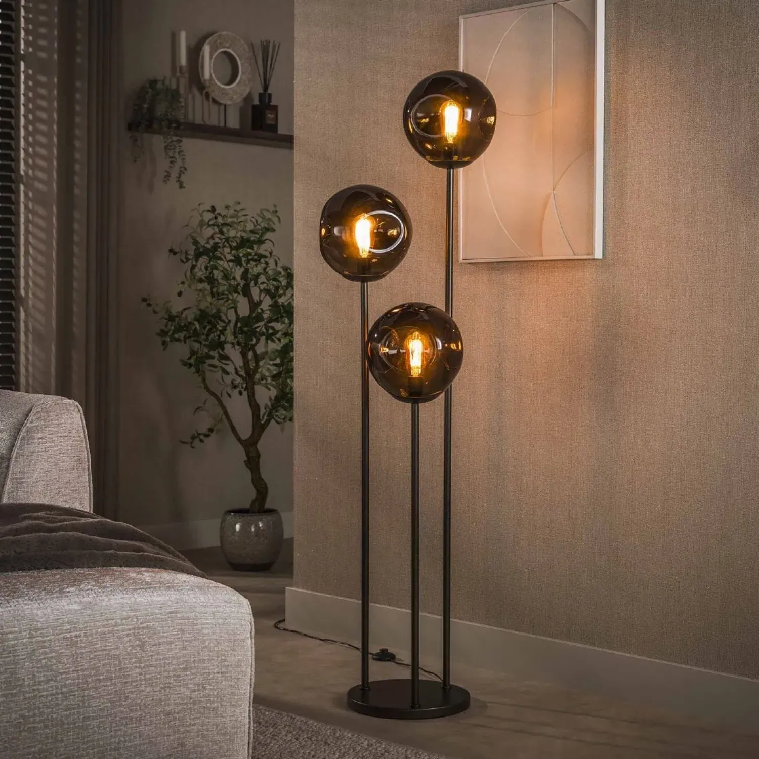 Kalfort Vloerlampen|Solaro 3-lichts Vloerlamp Getrapt Bruin glas