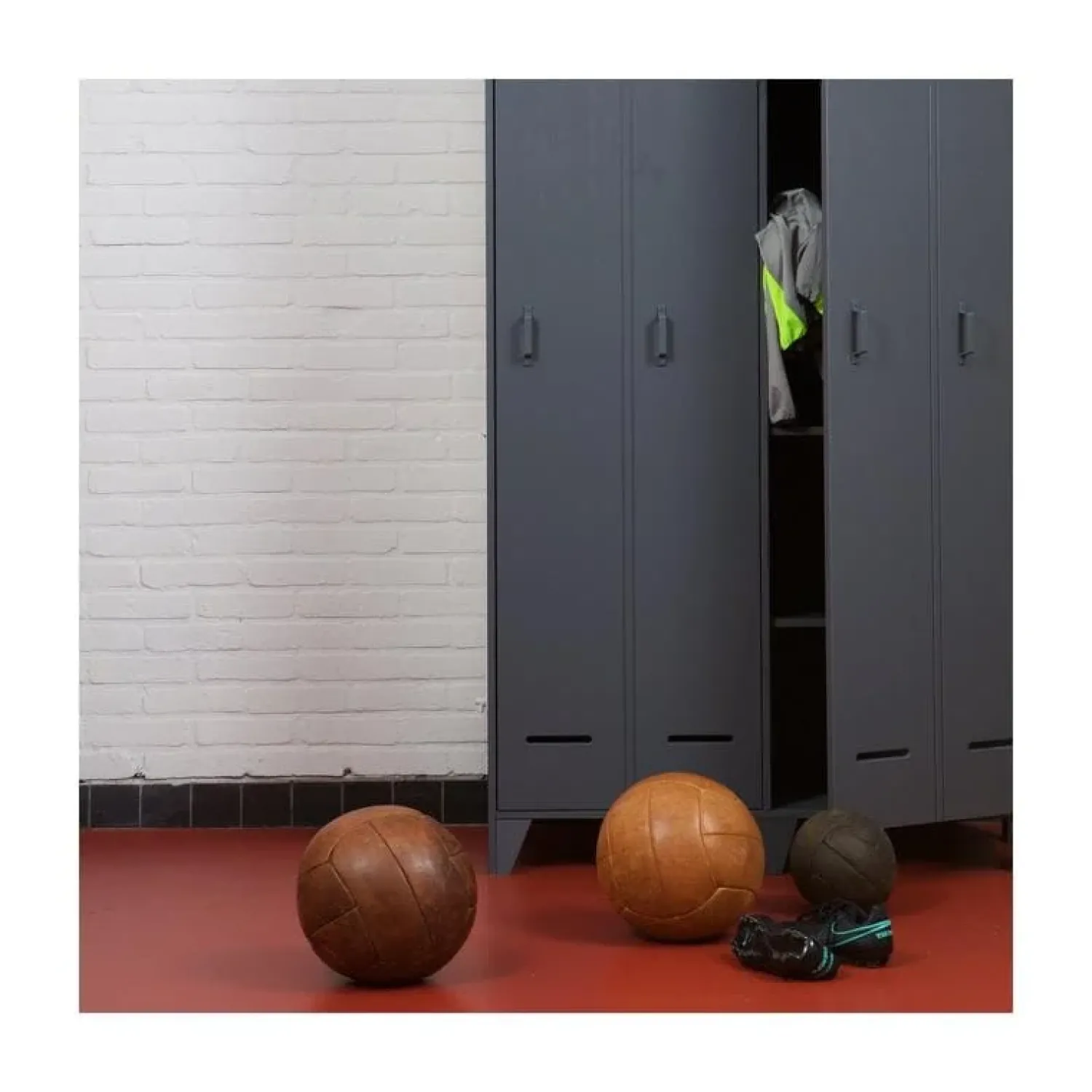 WOOOD Lockerkasten|Industriele Kasten|Stijn Lockerkast 2-Deurs Steel Grey 103cm